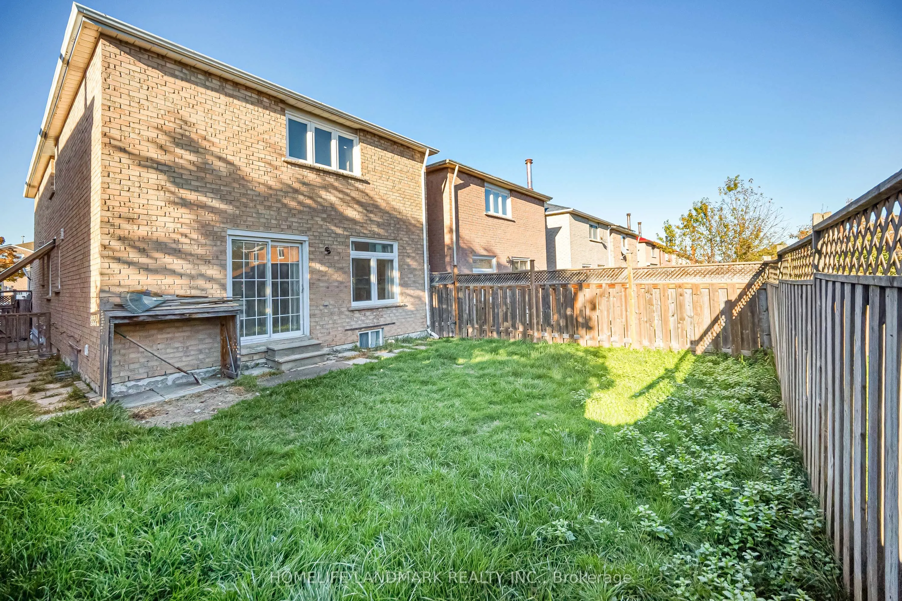 35 Mary Pearson Drive