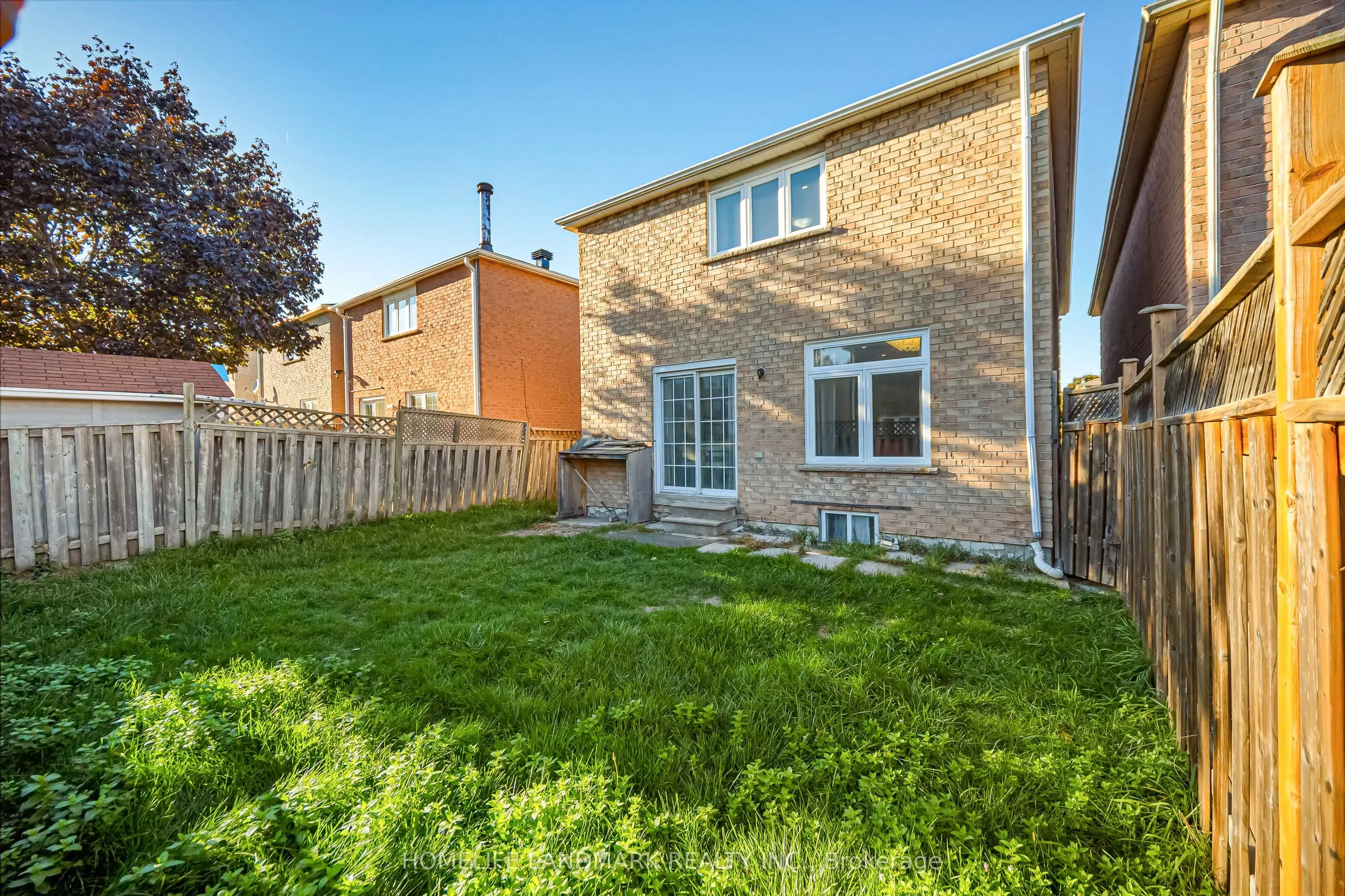 35 Mary Pearson Drive