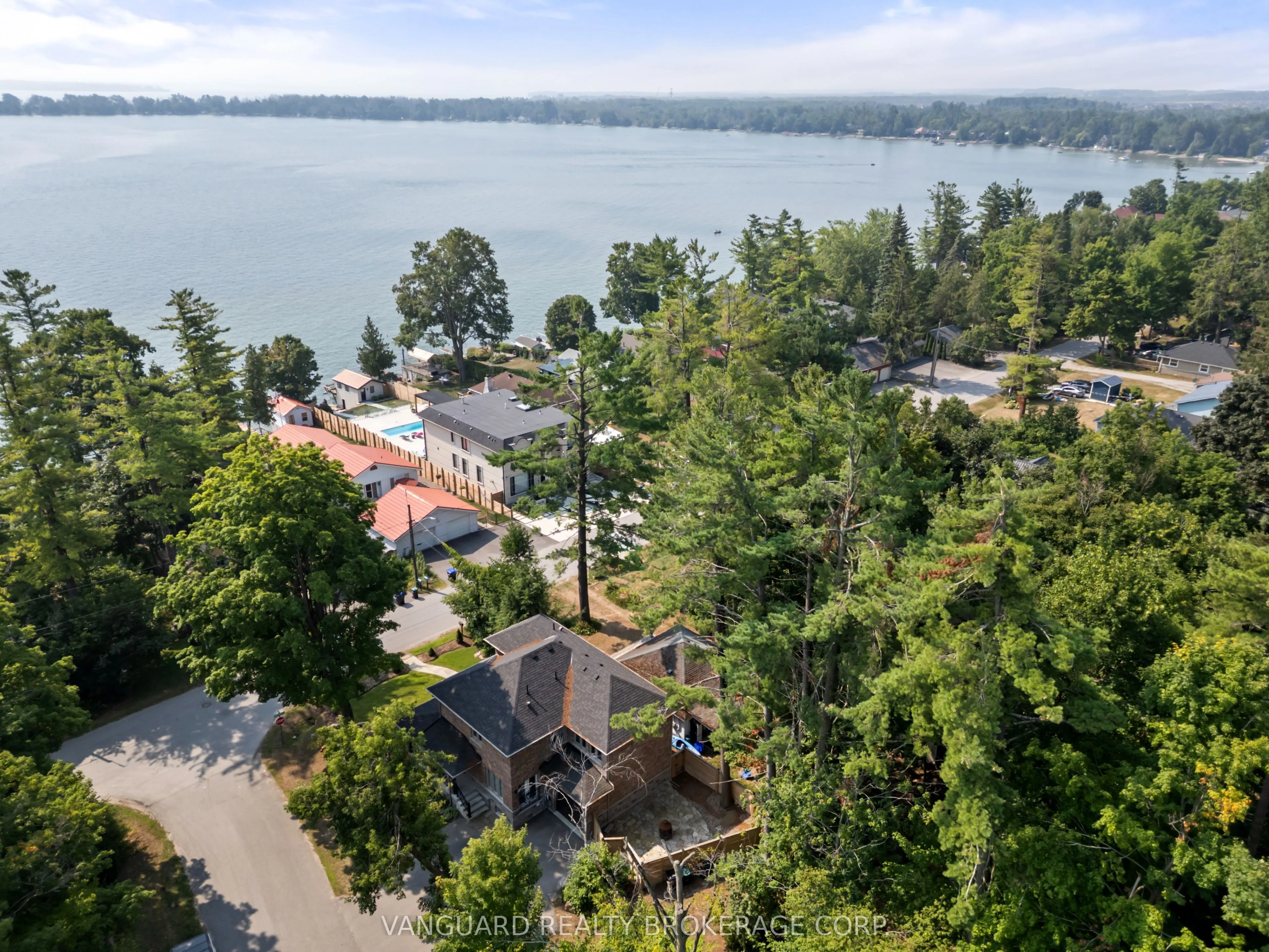 724 Lakelands Avenue