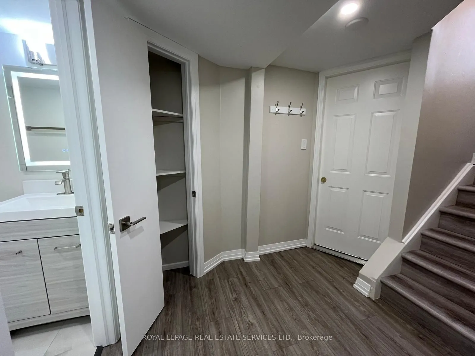 77 Longview Drive, #Lower