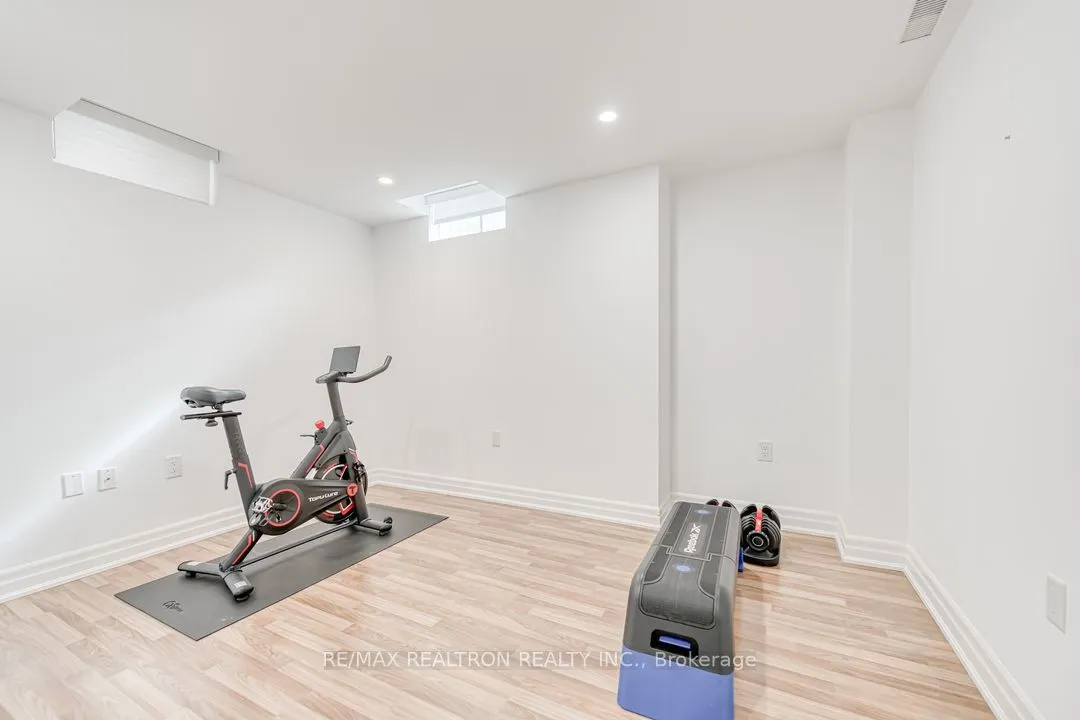 7 Grand Oak Drive