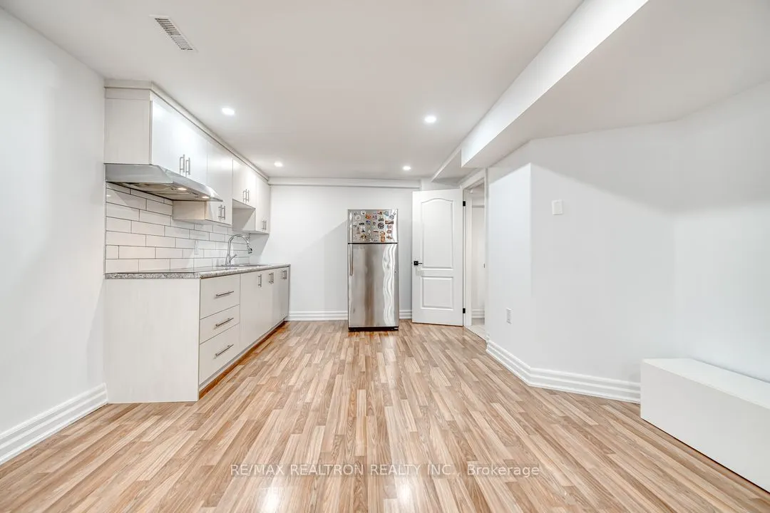 7 Grand Oak Drive
