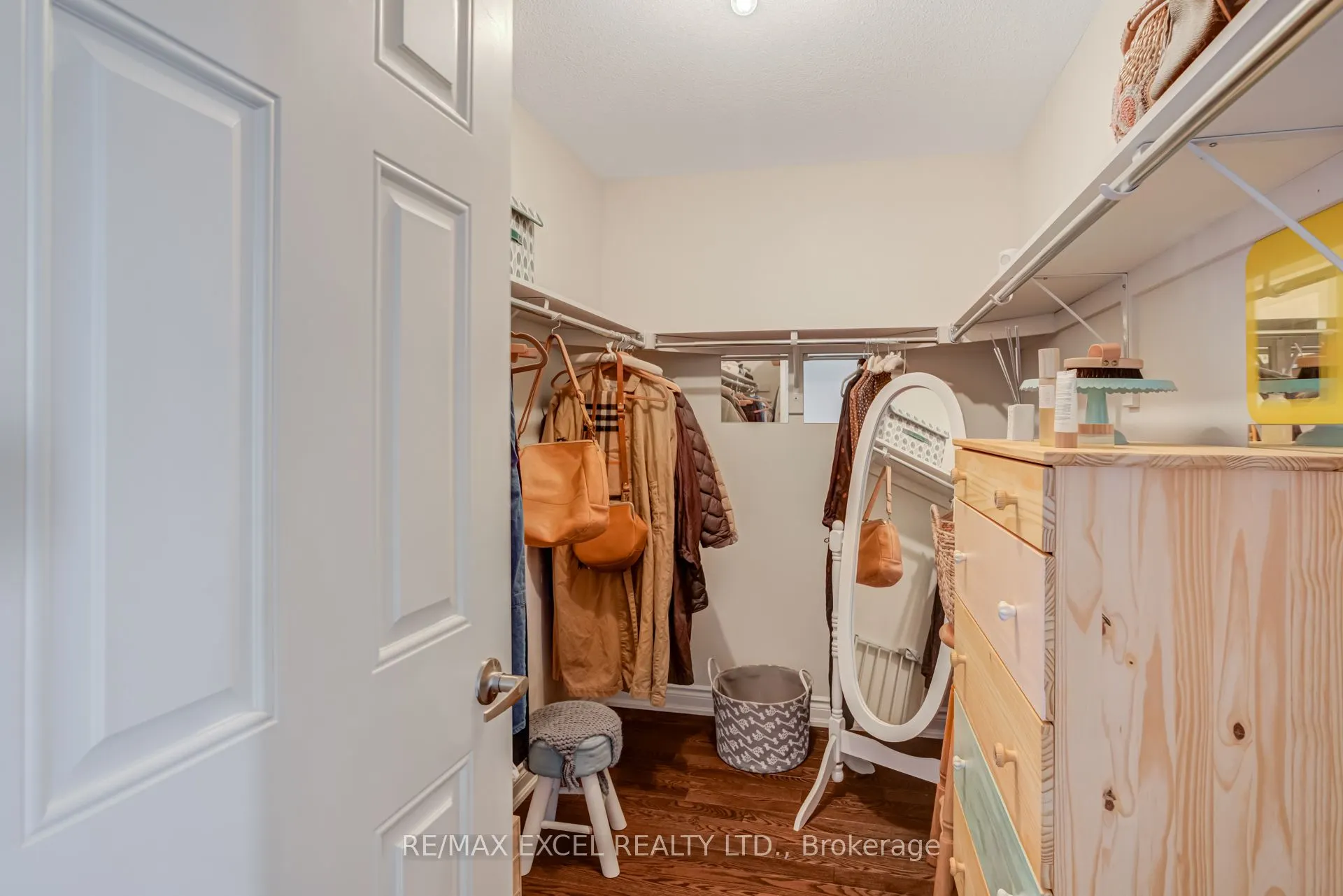 45 Cedarcrest Crescent