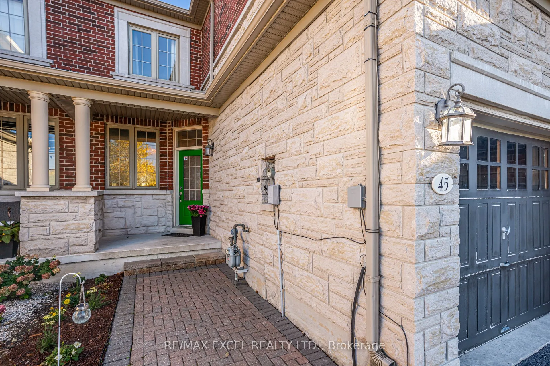 45 Cedarcrest Crescent