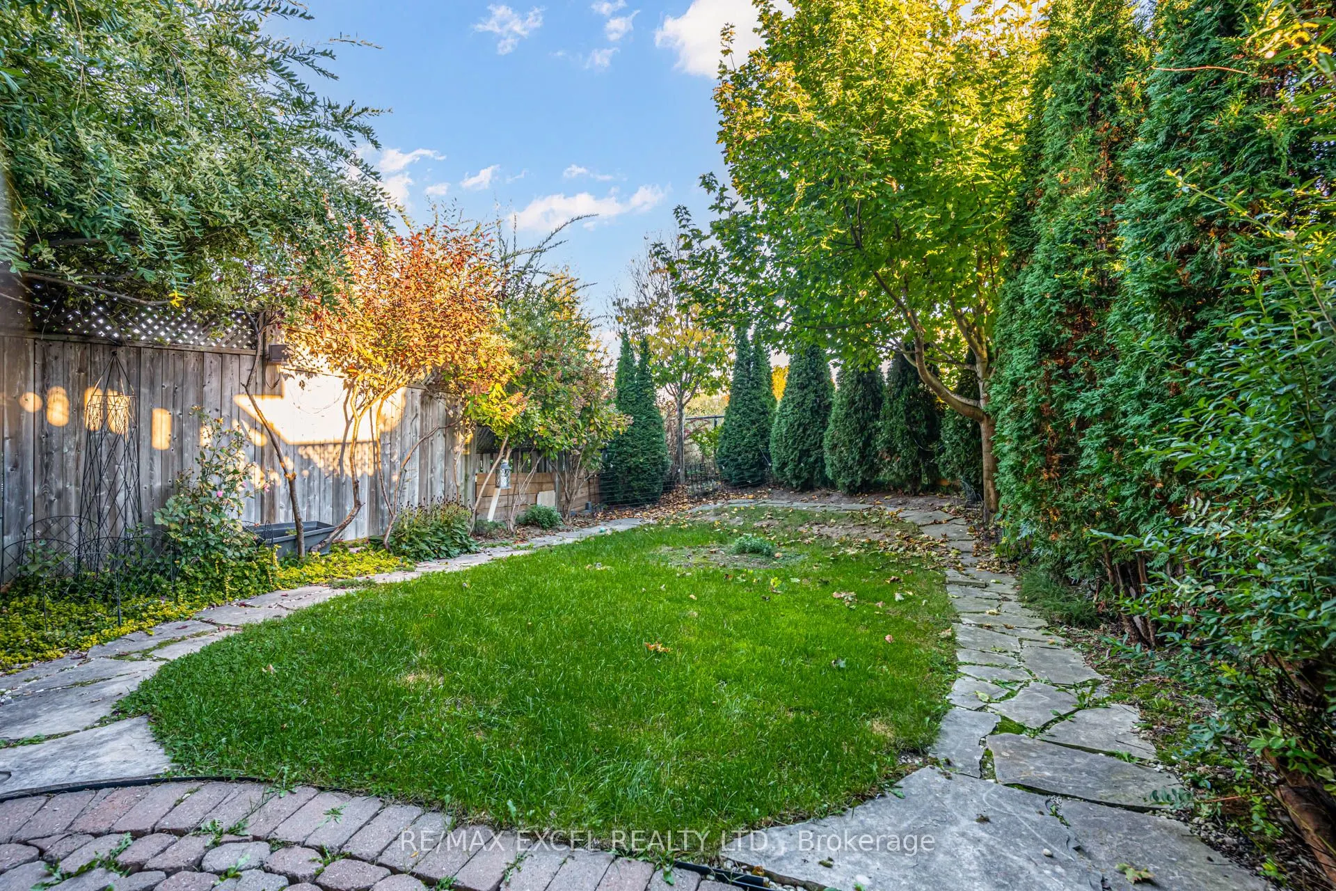 45 Cedarcrest Crescent