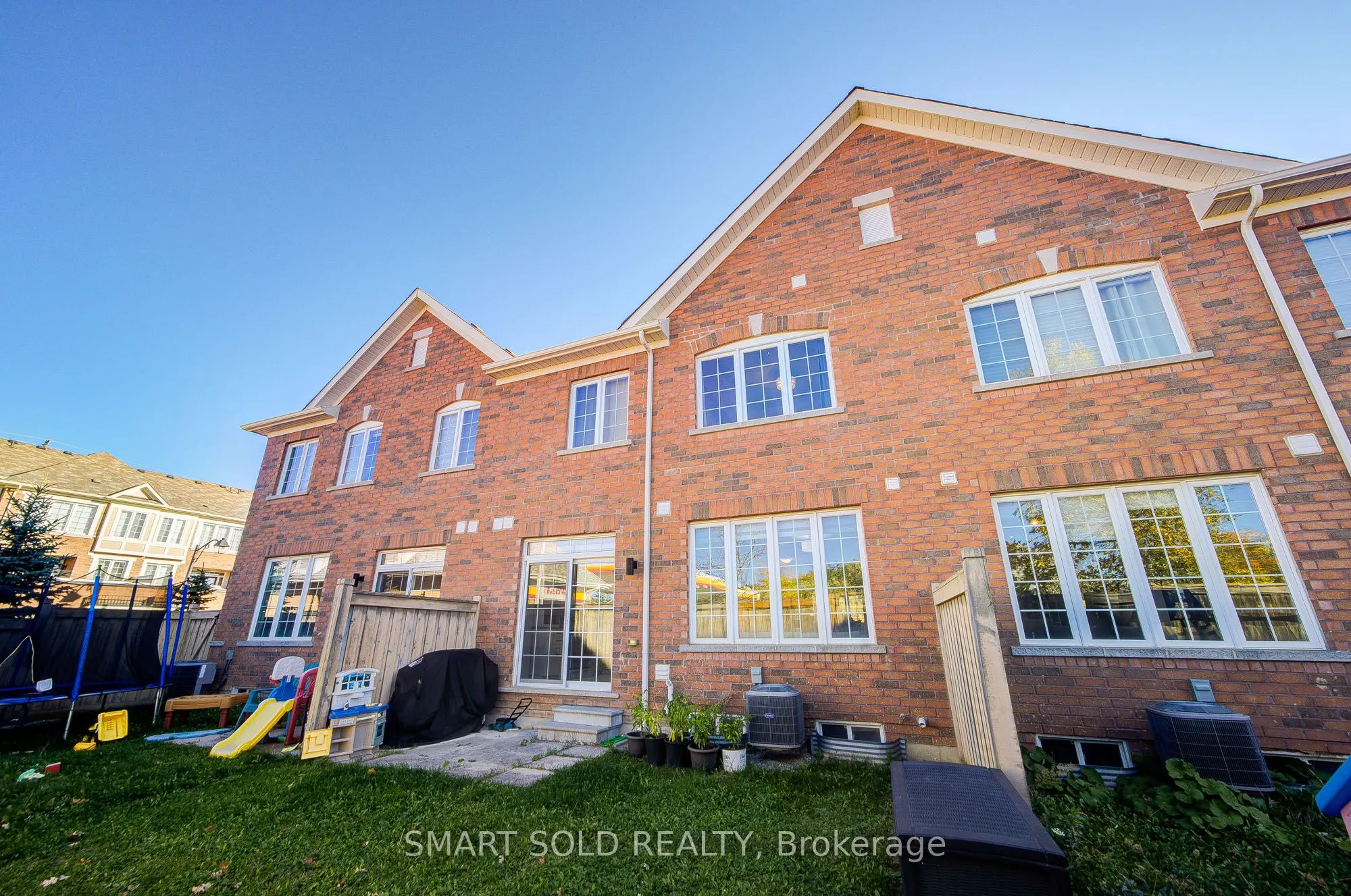 28 Avonmore Trail