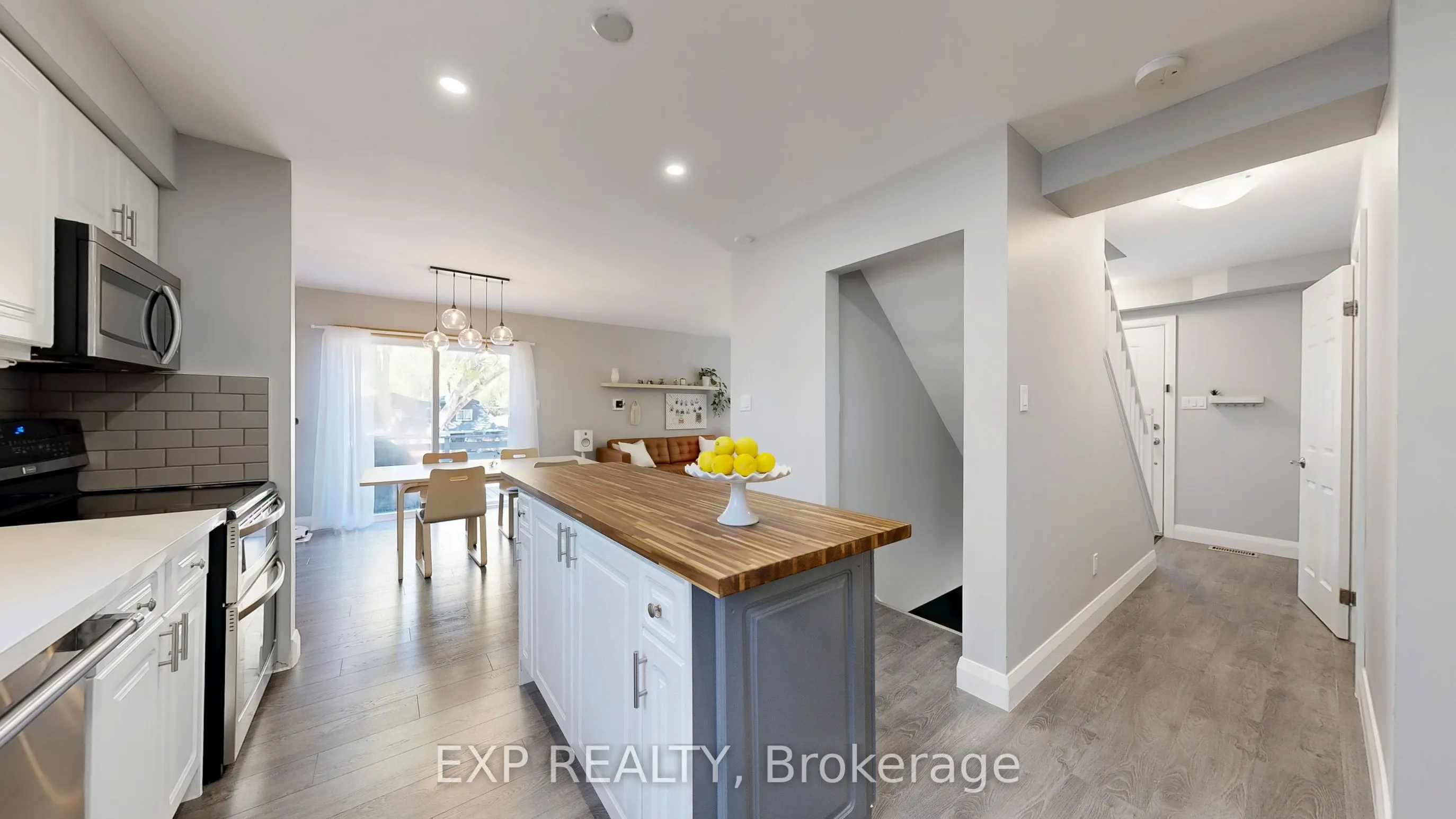 476 Aleah Crescent