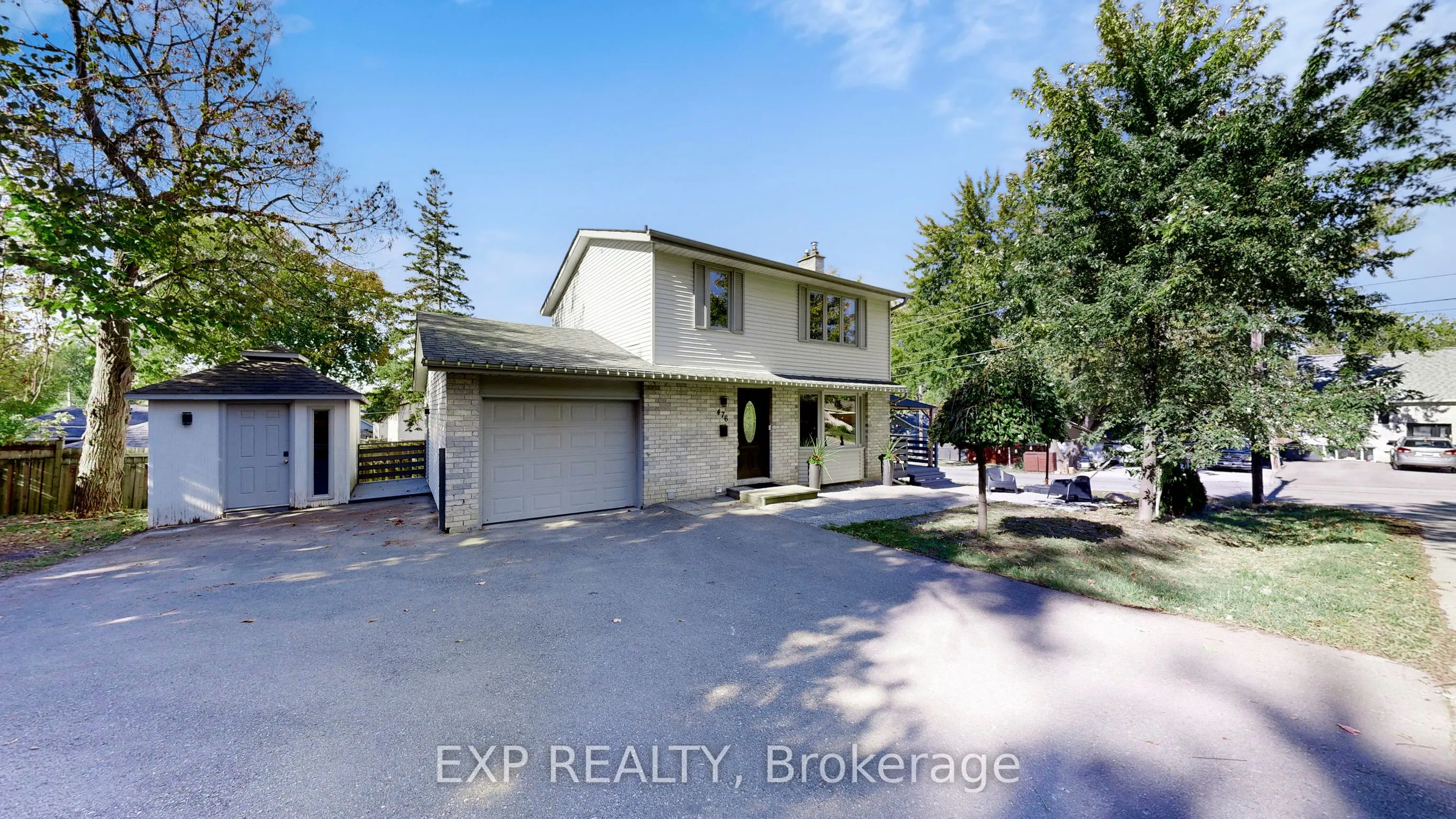 476 Aleah Crescent