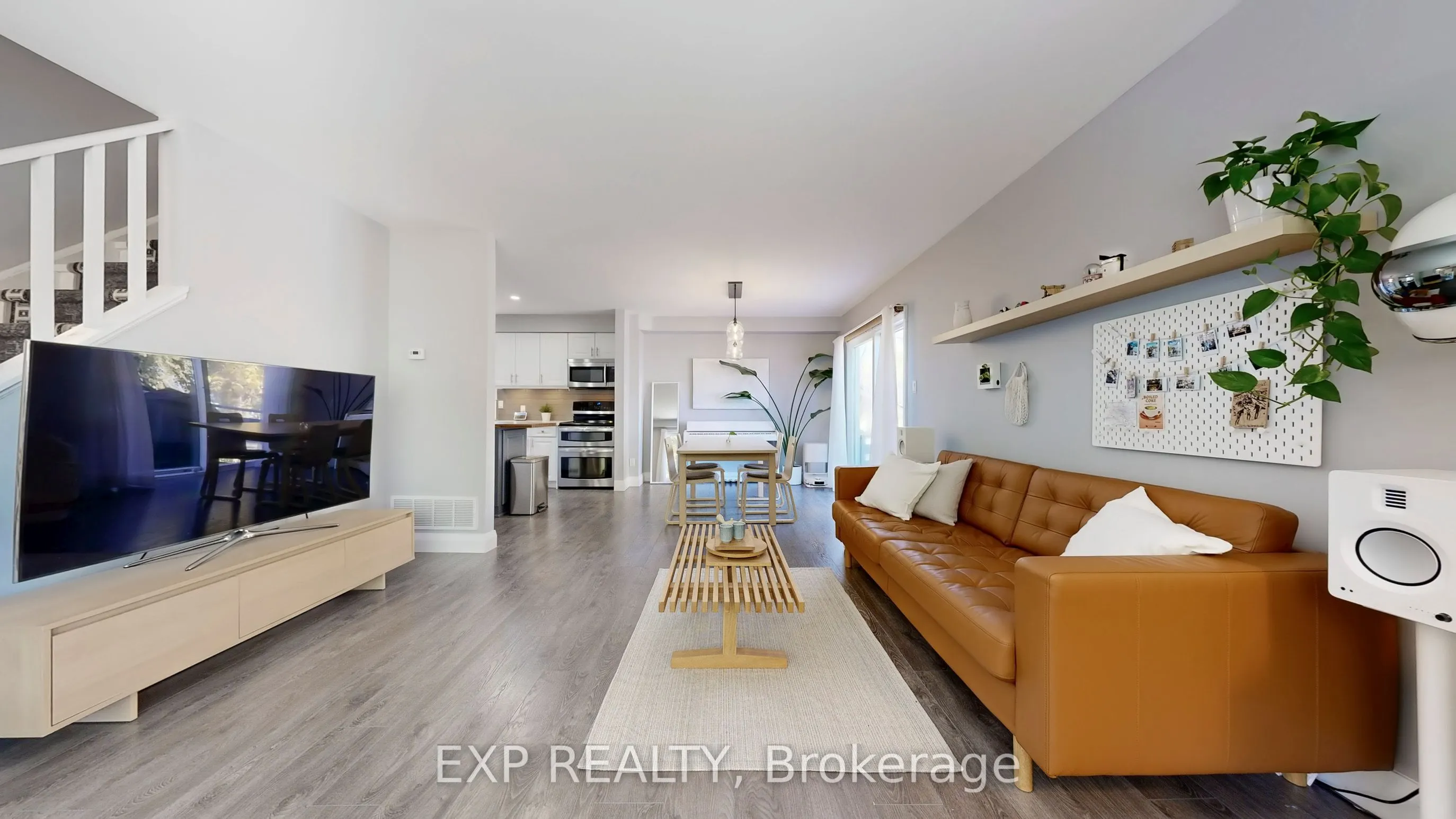 476 Aleah Crescent
