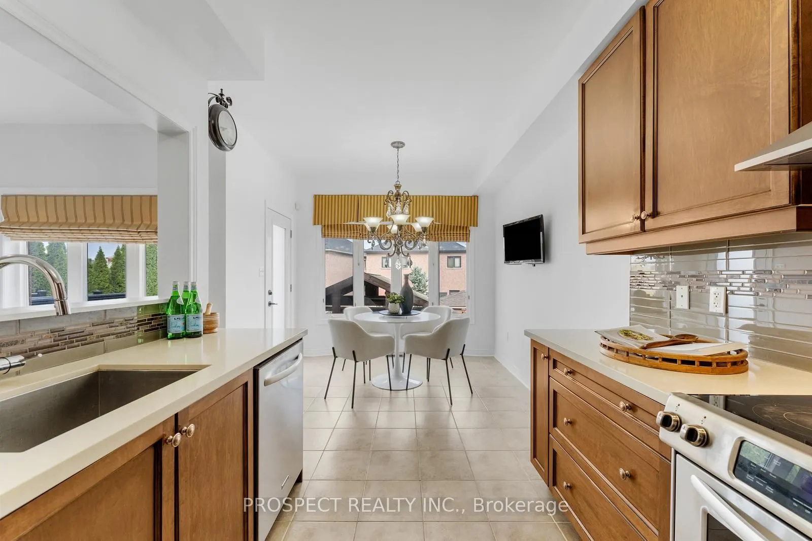 22 Worthview Drive