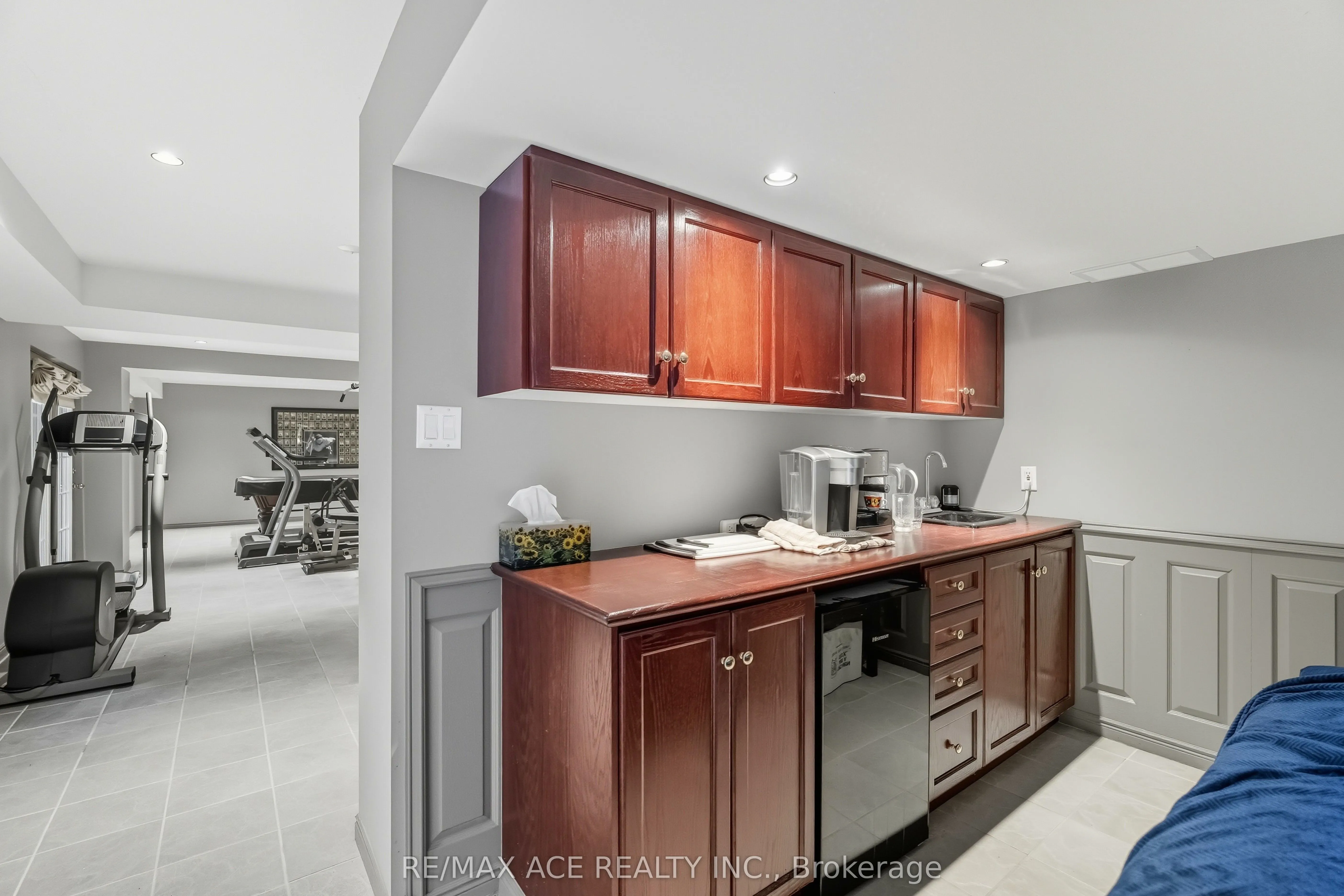 17 Black Willow Court