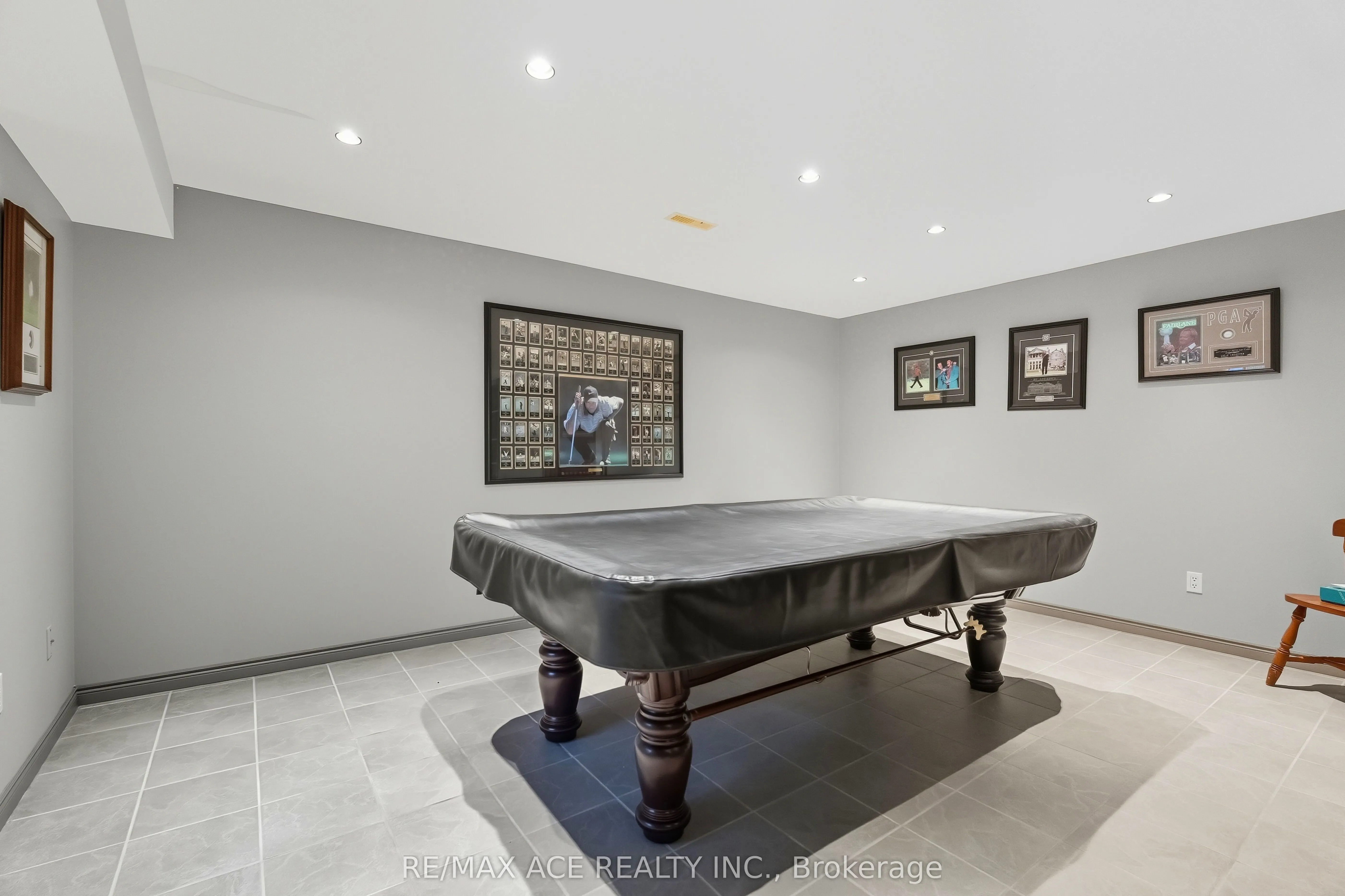 17 Black Willow Court