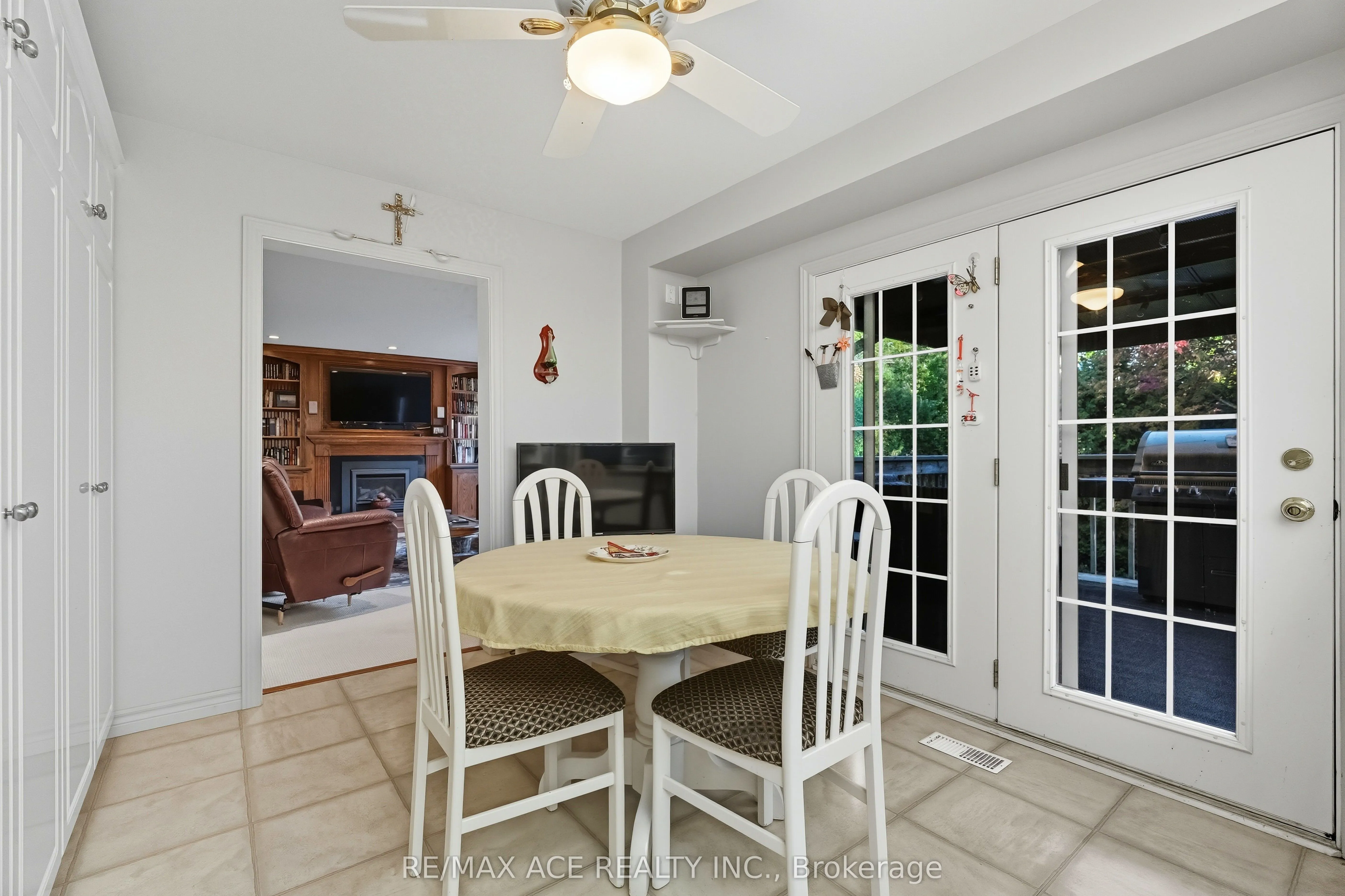 17 Black Willow Court