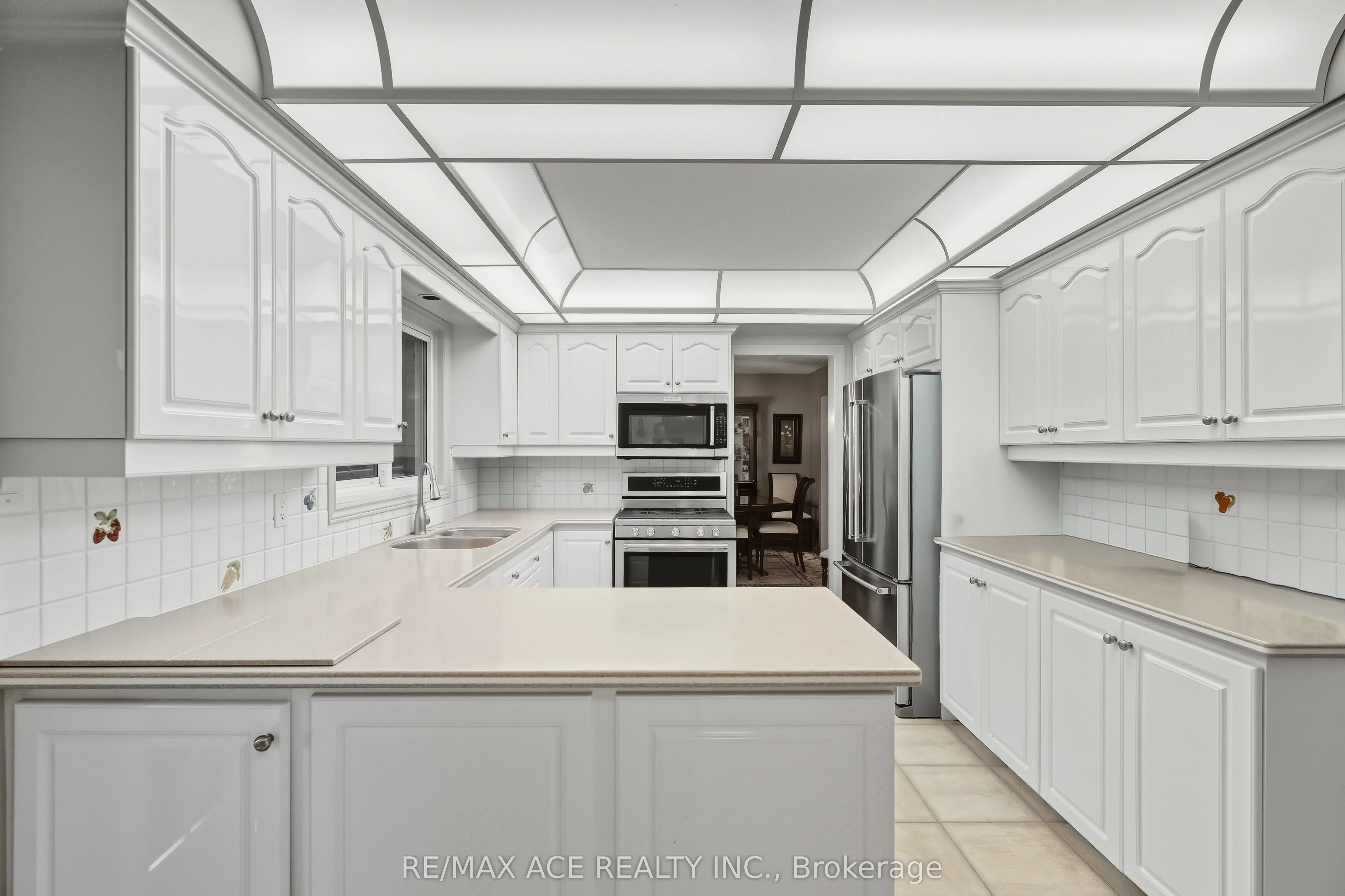 17 Black Willow Court
