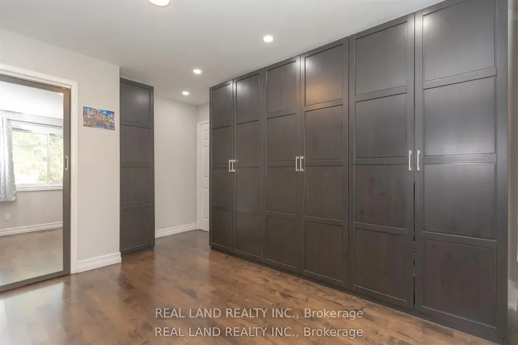 10 Timpson Drive
