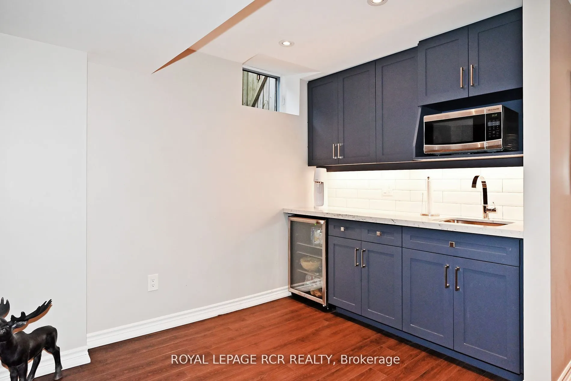 142 Regatta Avenue