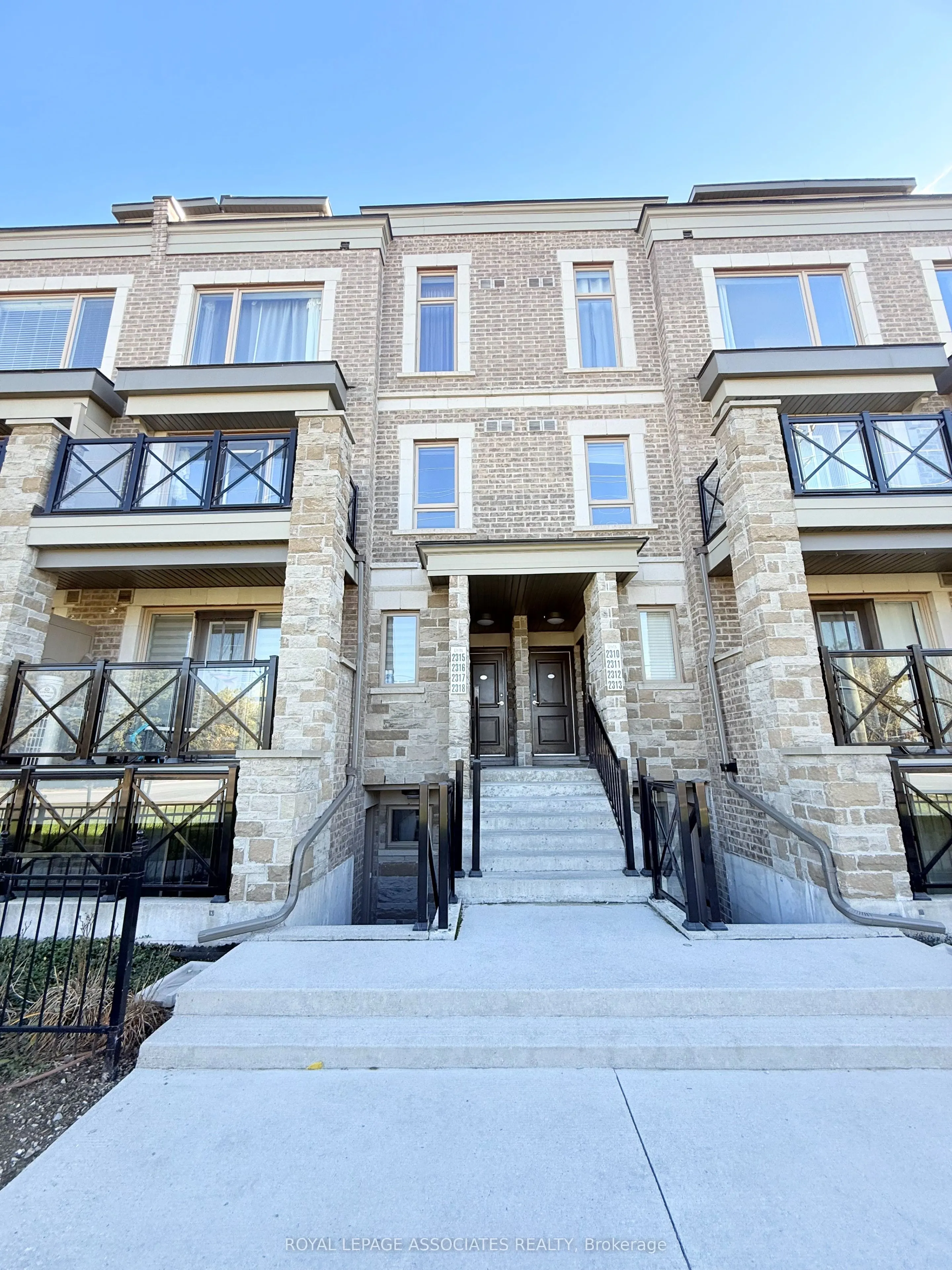 20 Westmeath Lane, #2318