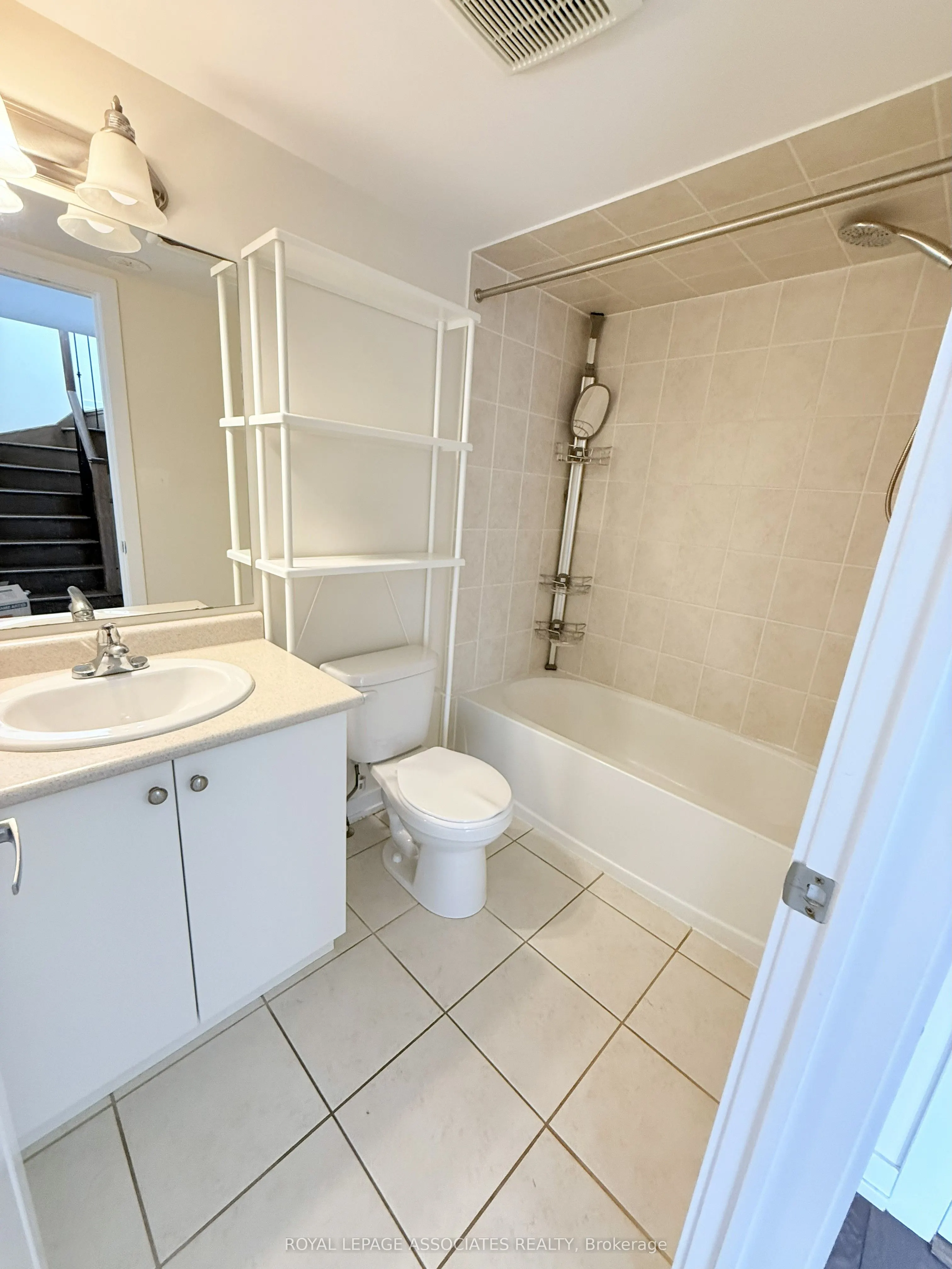 20 Westmeath Lane, #2318