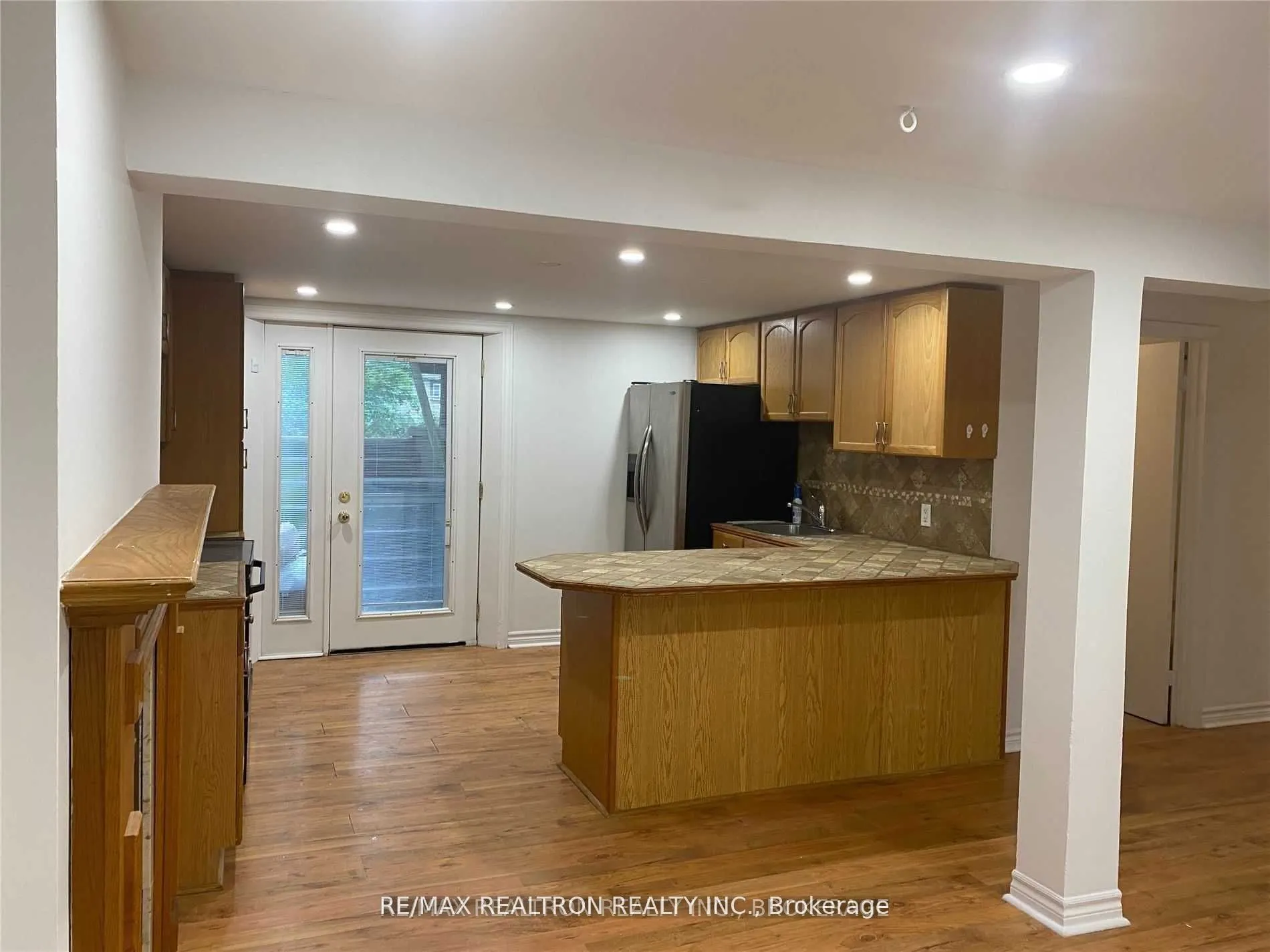 868 Magnolia Avenue