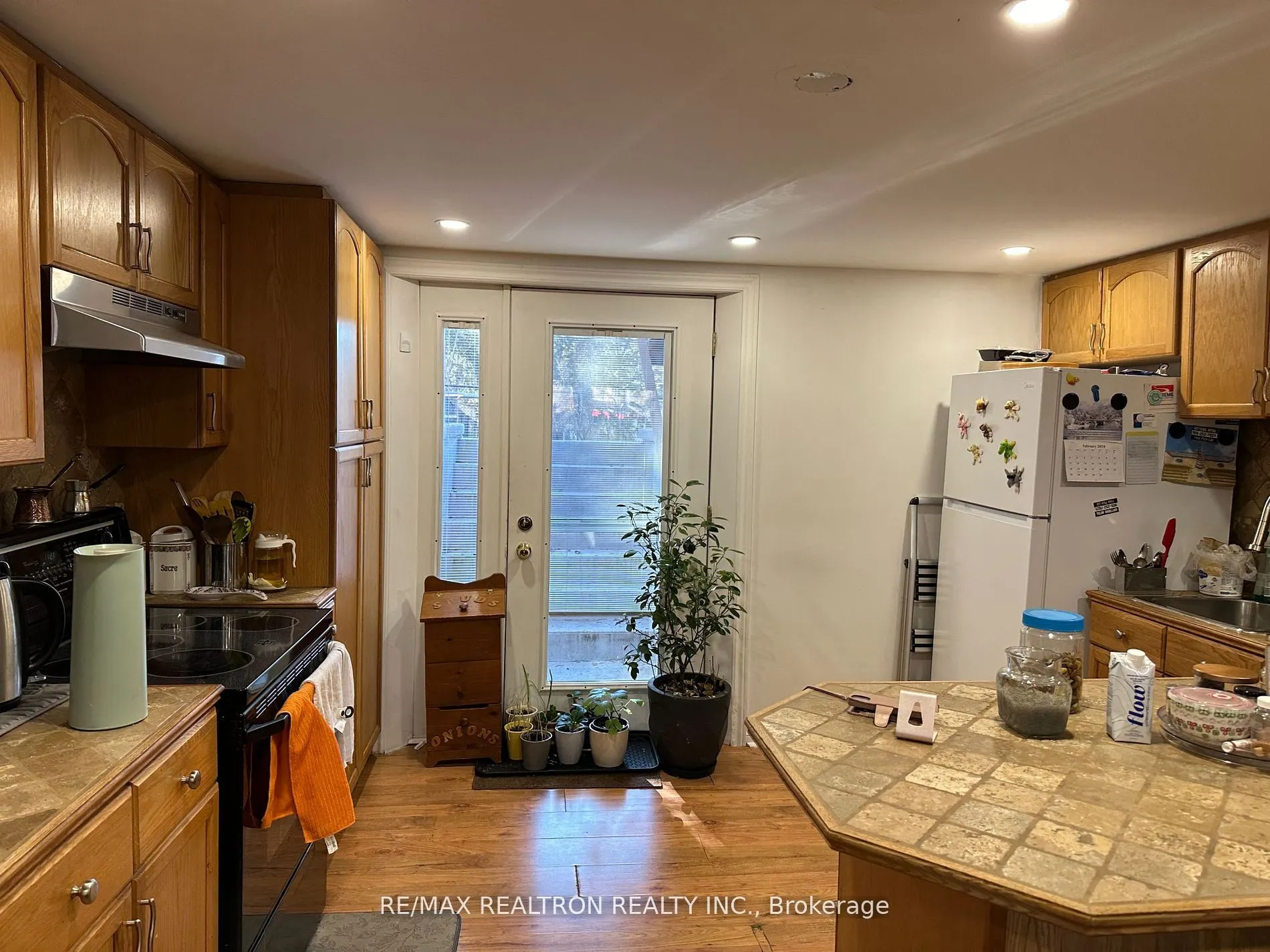 868 Magnolia Avenue