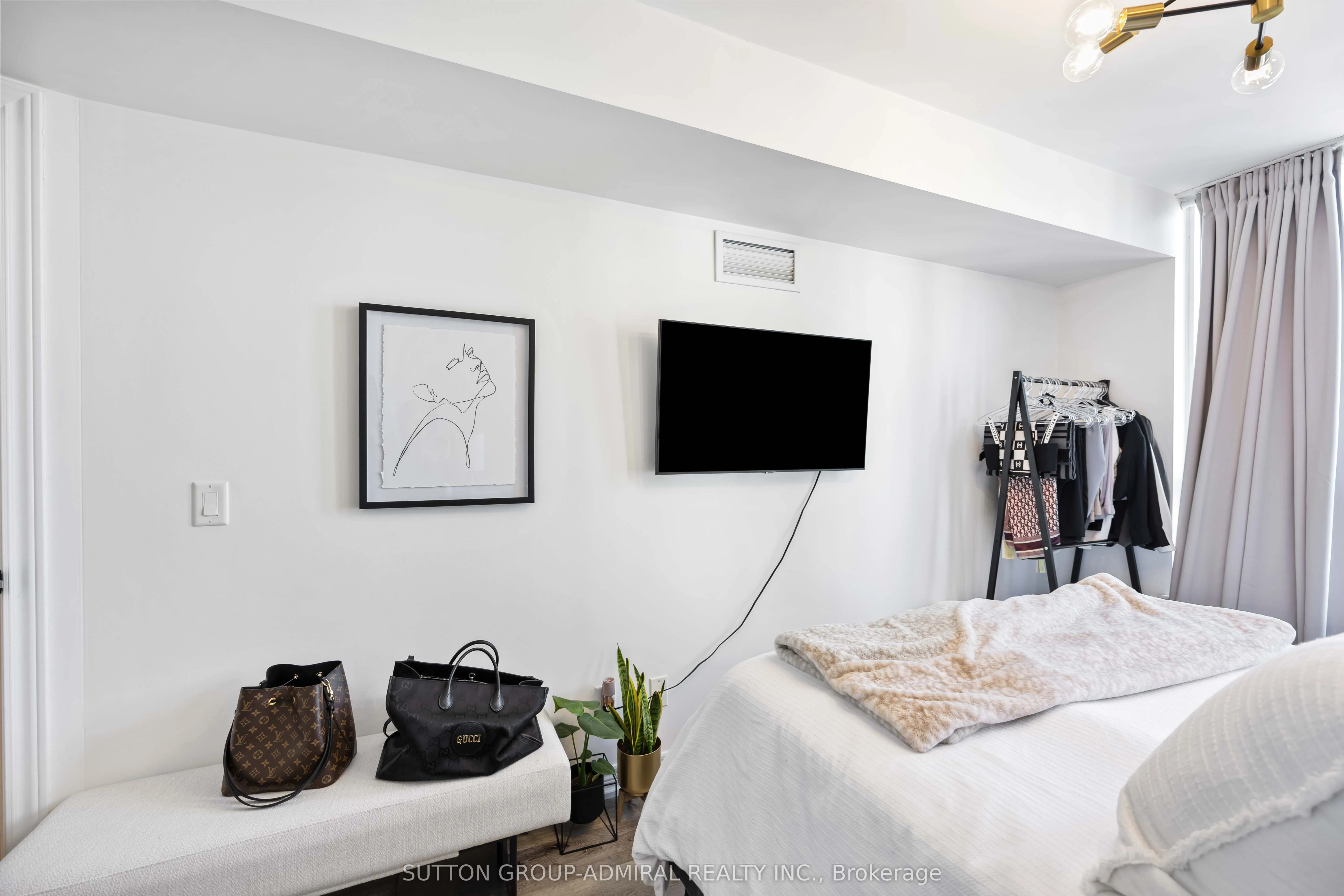 50 Disera Drive, #1109