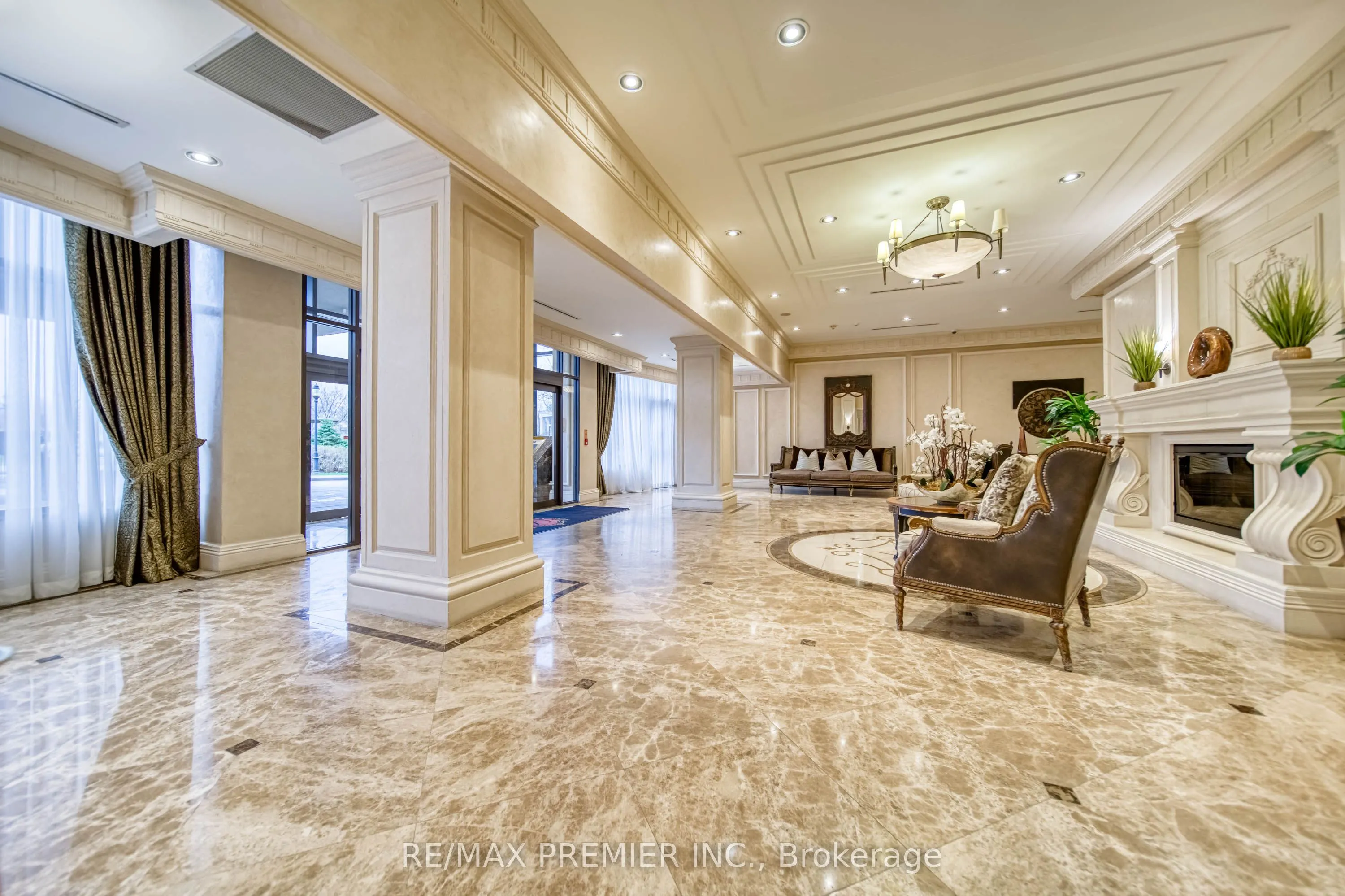 9235 Jane Street, #1201