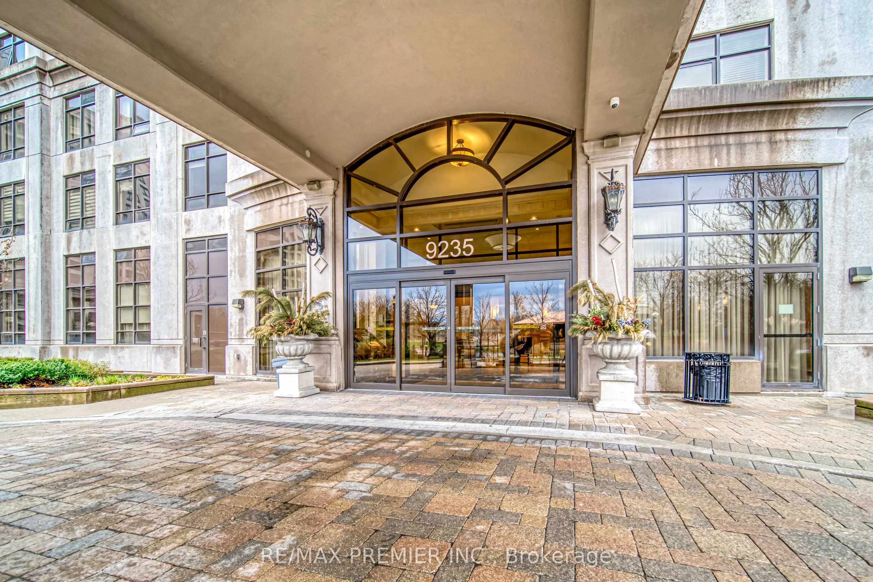 9235 Jane Street, #1201