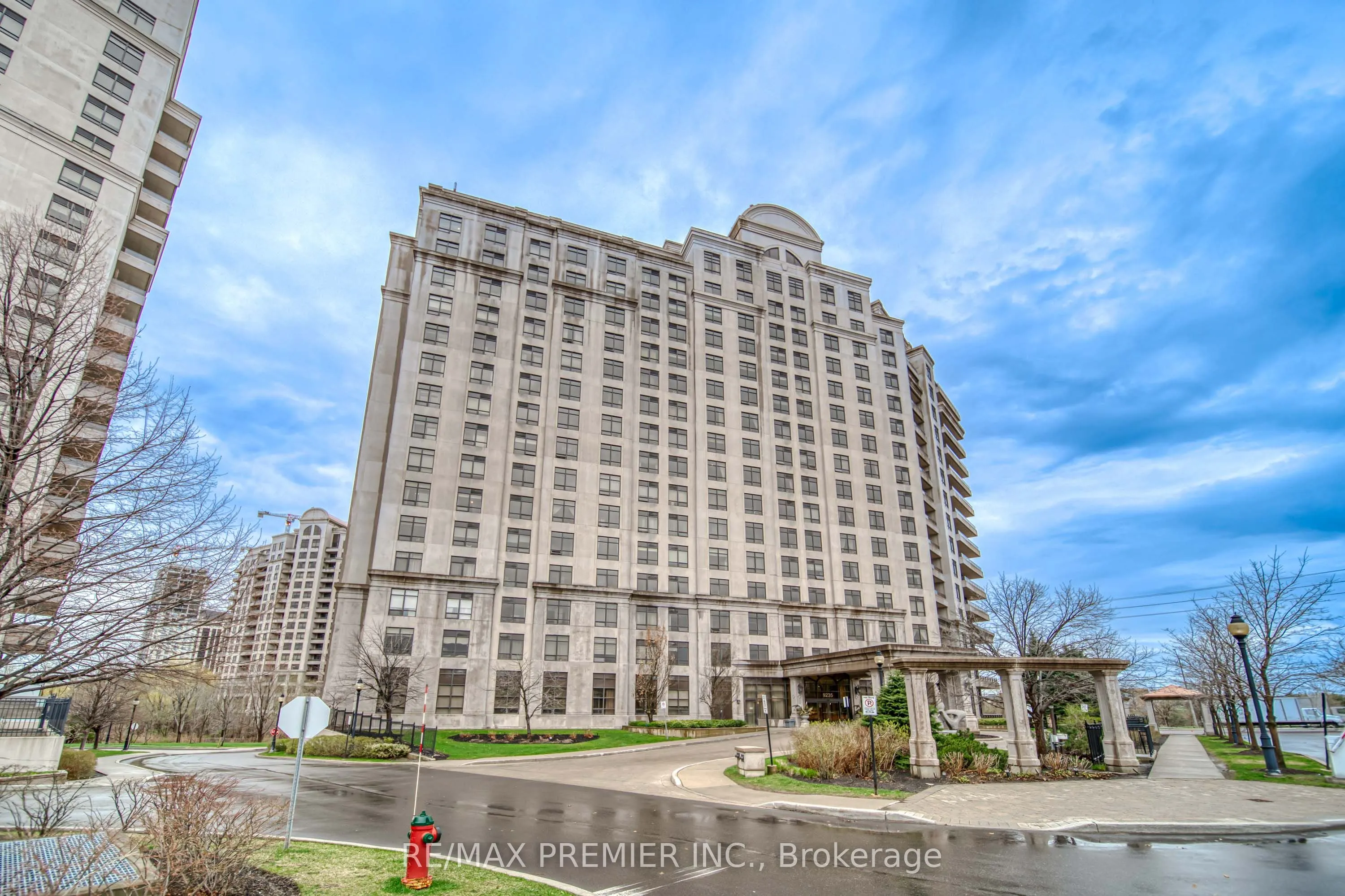9235 Jane Street, #1201
