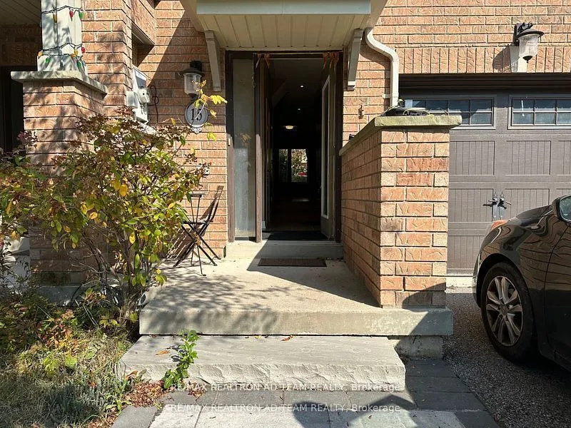 15 Latitude Lane
