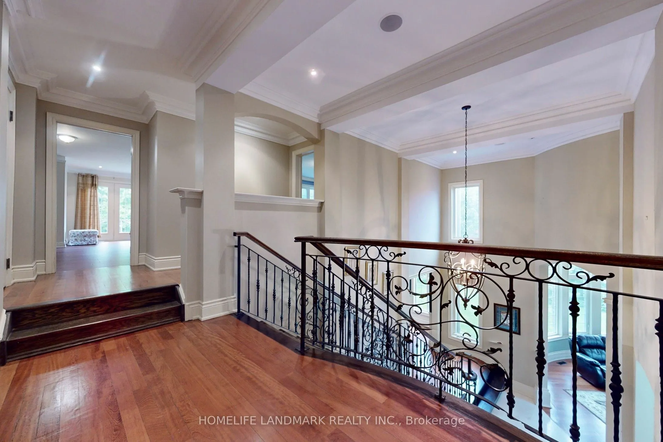 19 Wolf Run Court