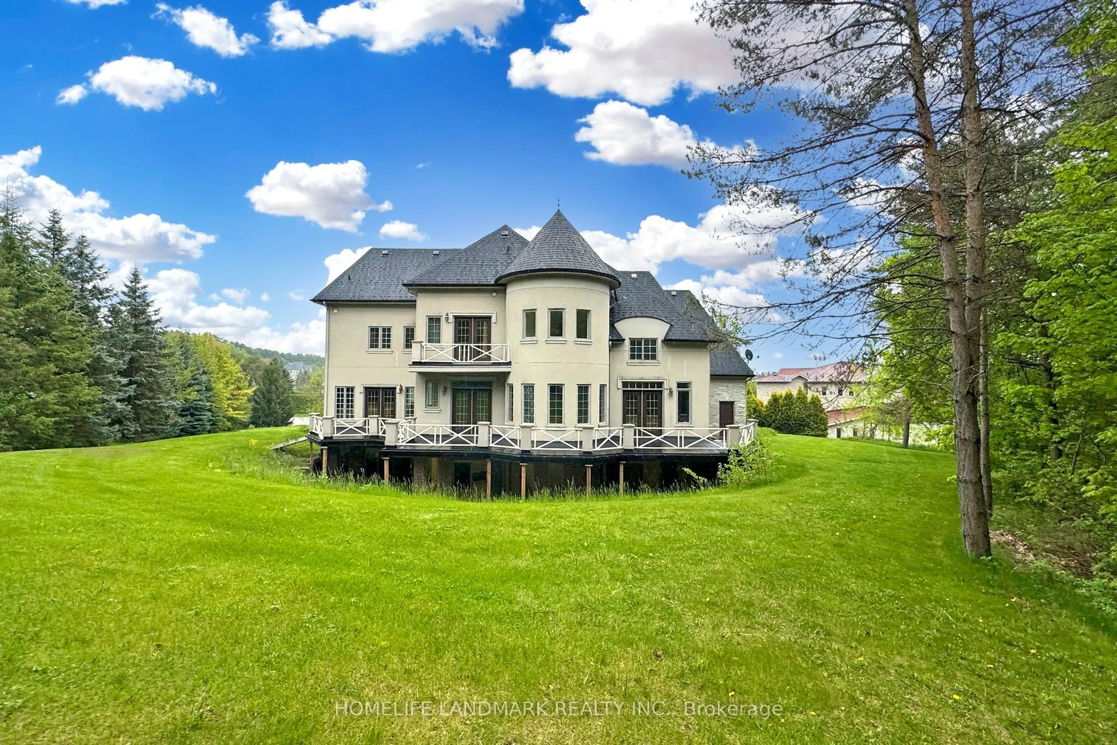19 Wolf Run Court