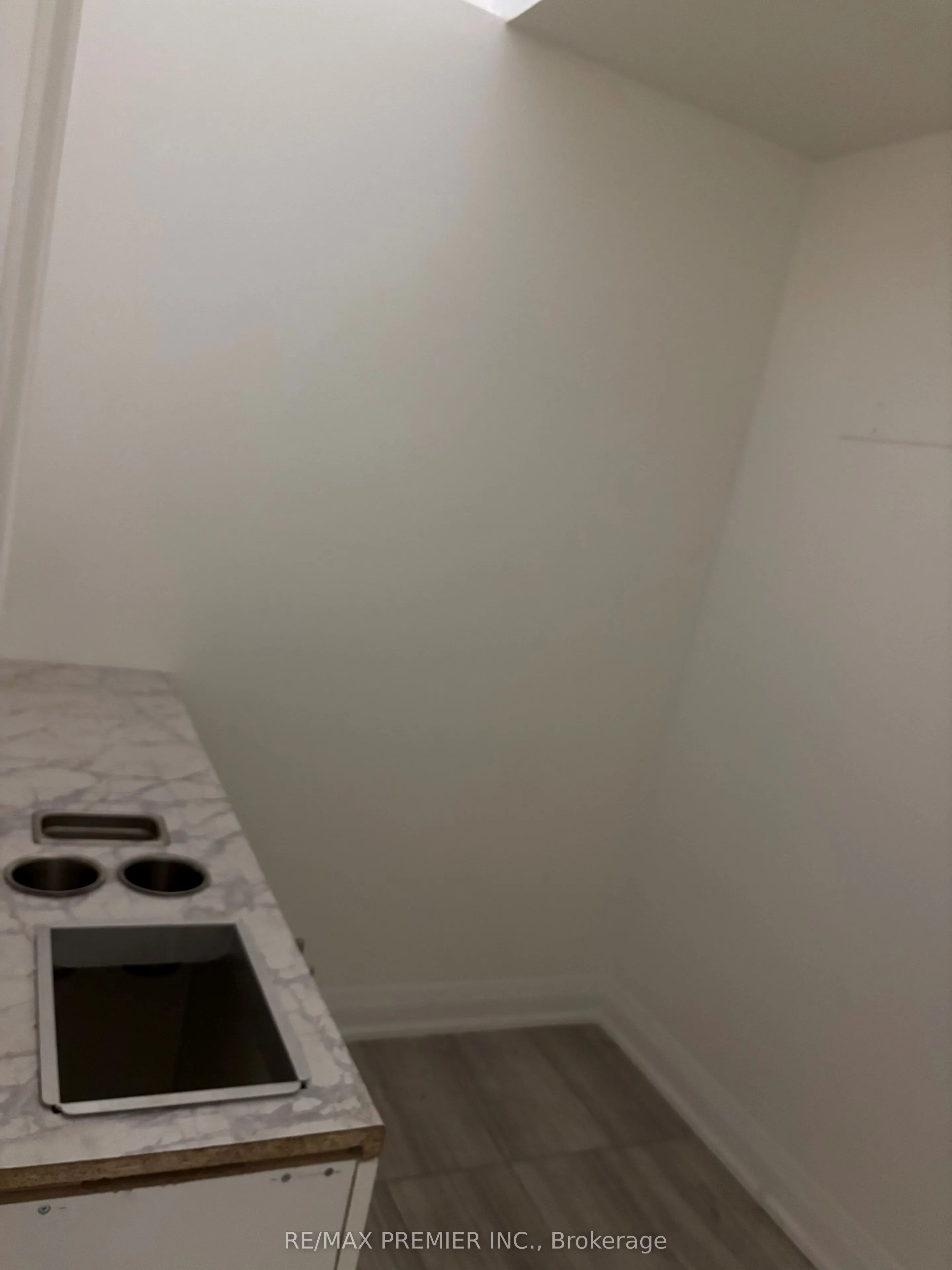 7181 Yonge Street, #44