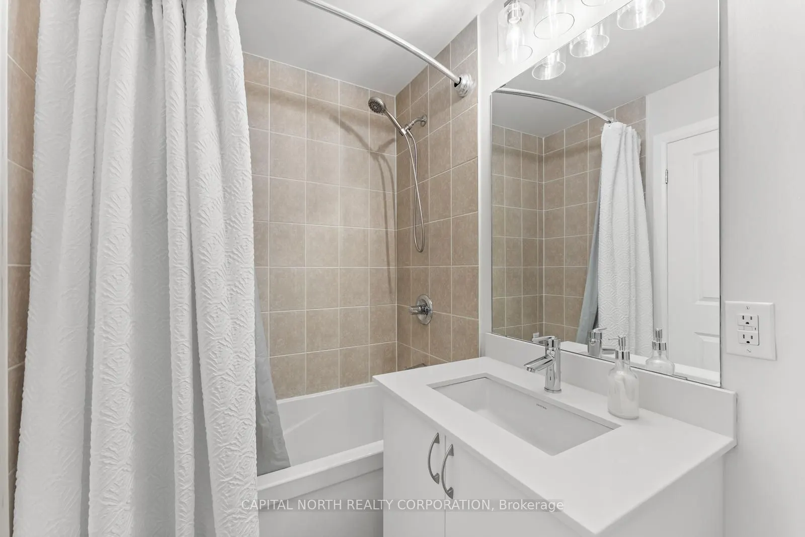 4700 Highway 7, #606