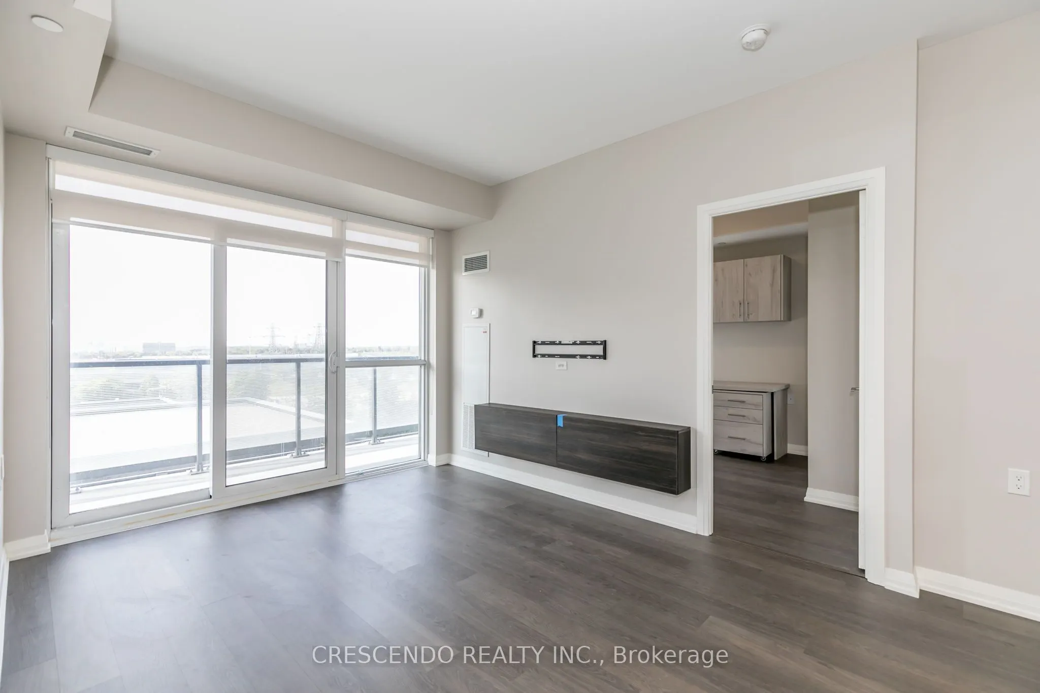 65 Oneida Crescent, #603