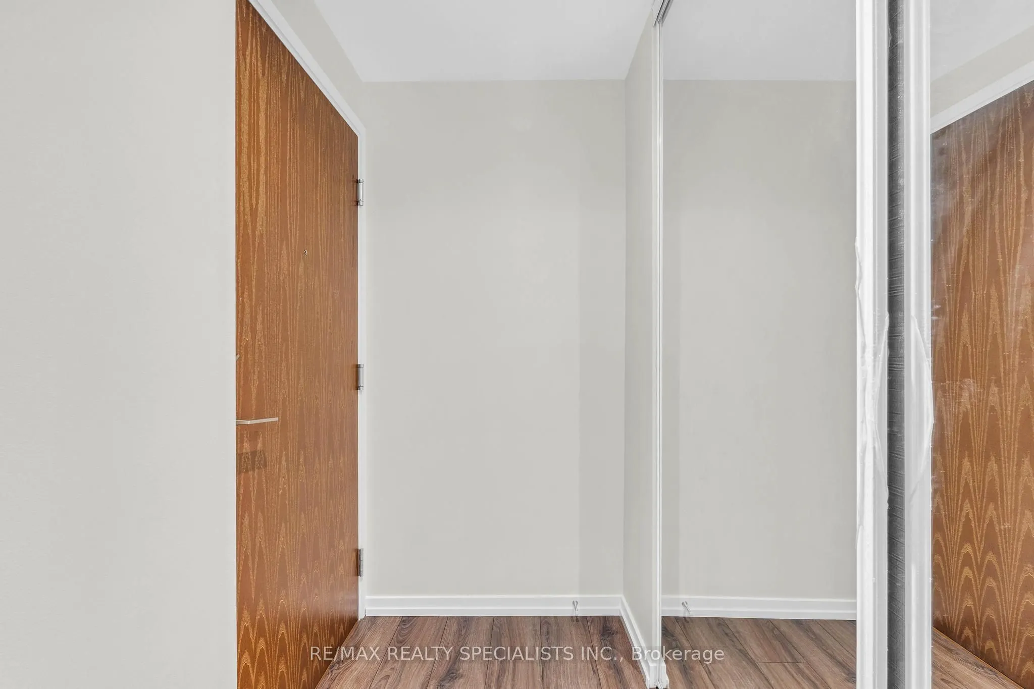 7890 Jane Street N, #5609