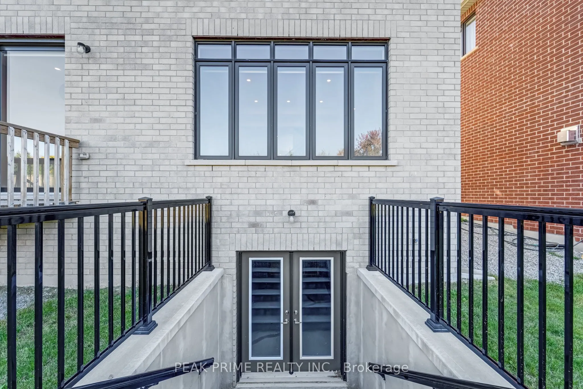 99 Black Walnut Court