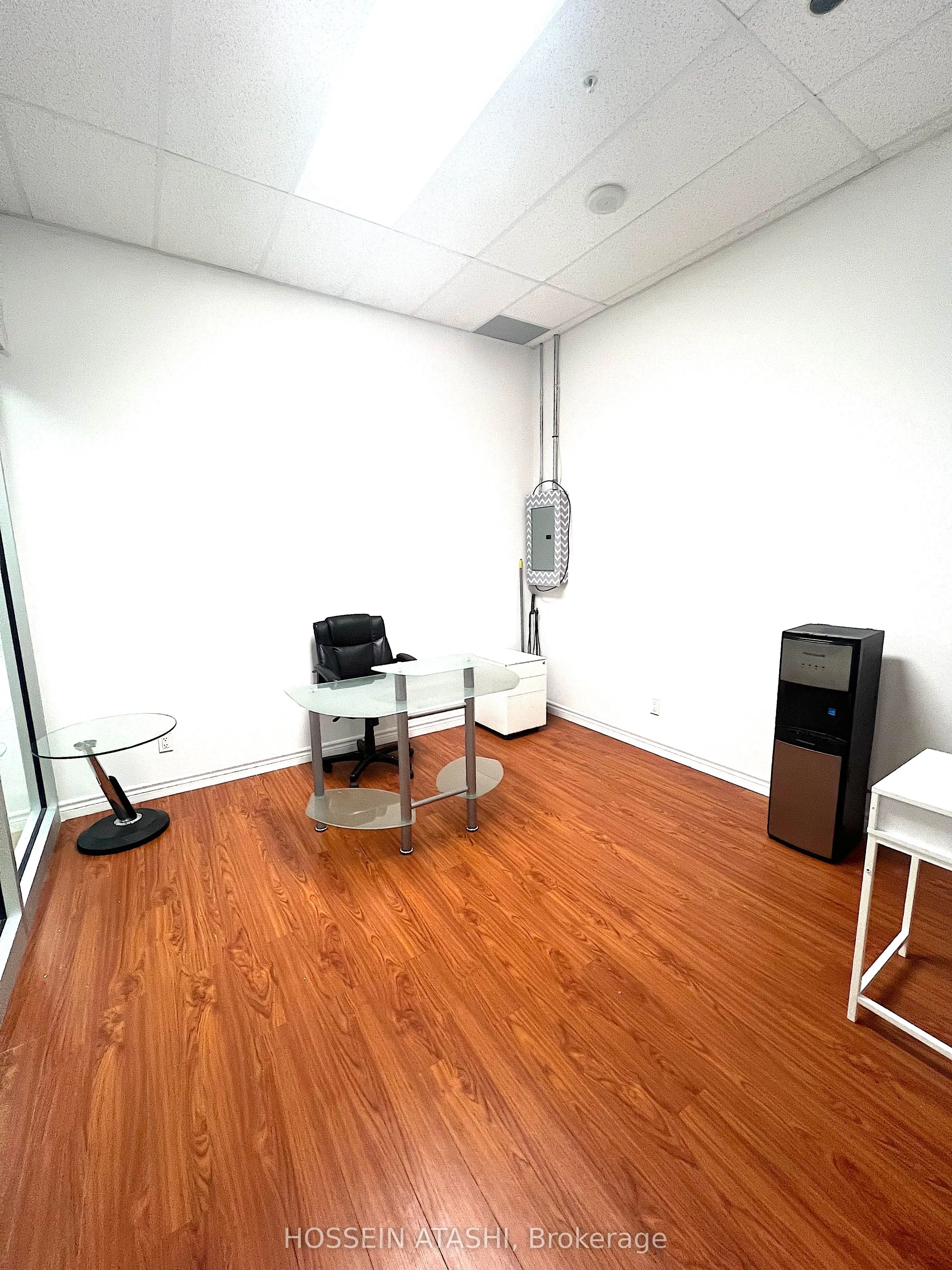 7163 Yonge Street, #230
