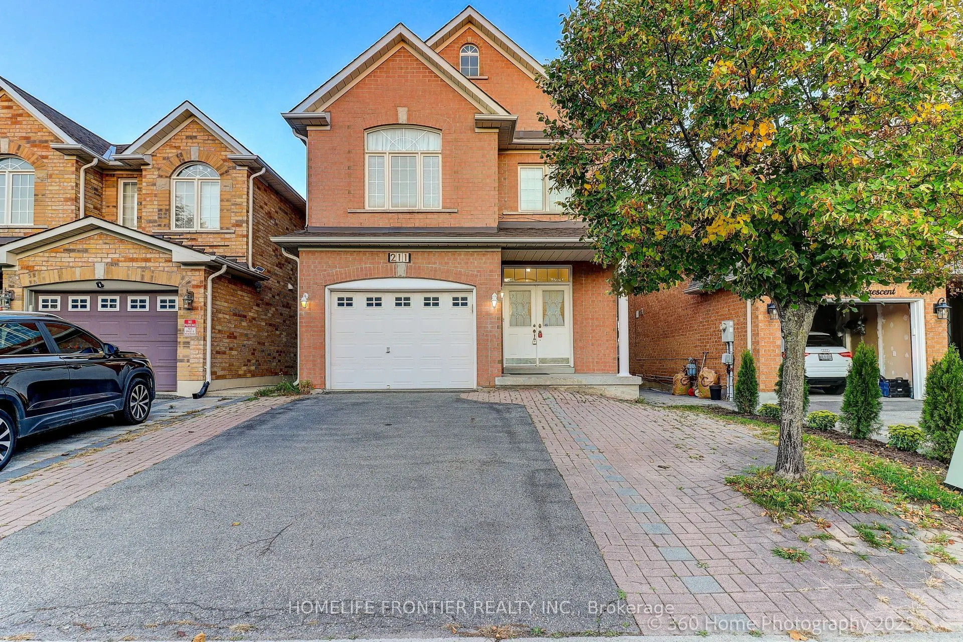 211 Kayla Crescent