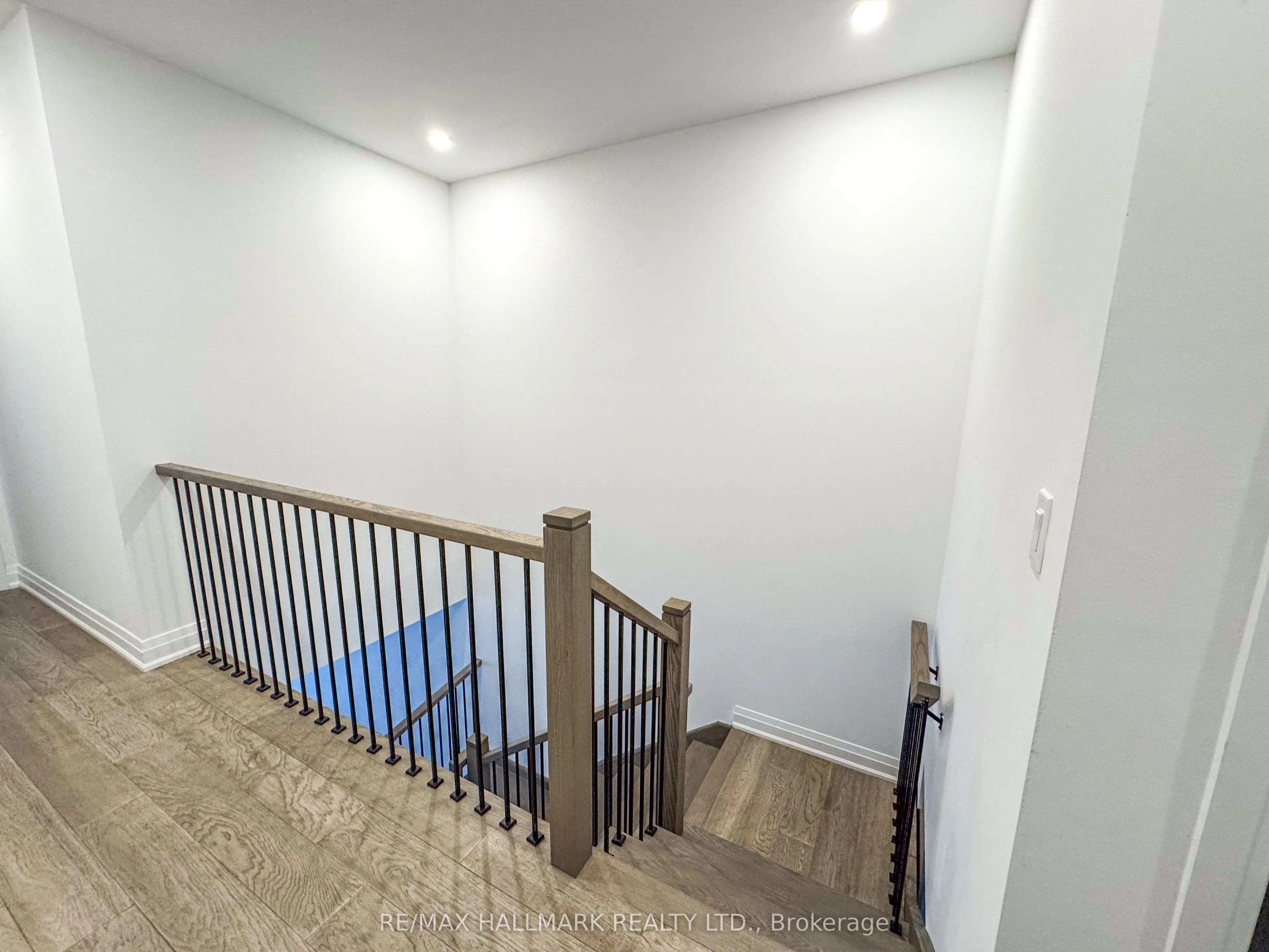 22 Direzze Court