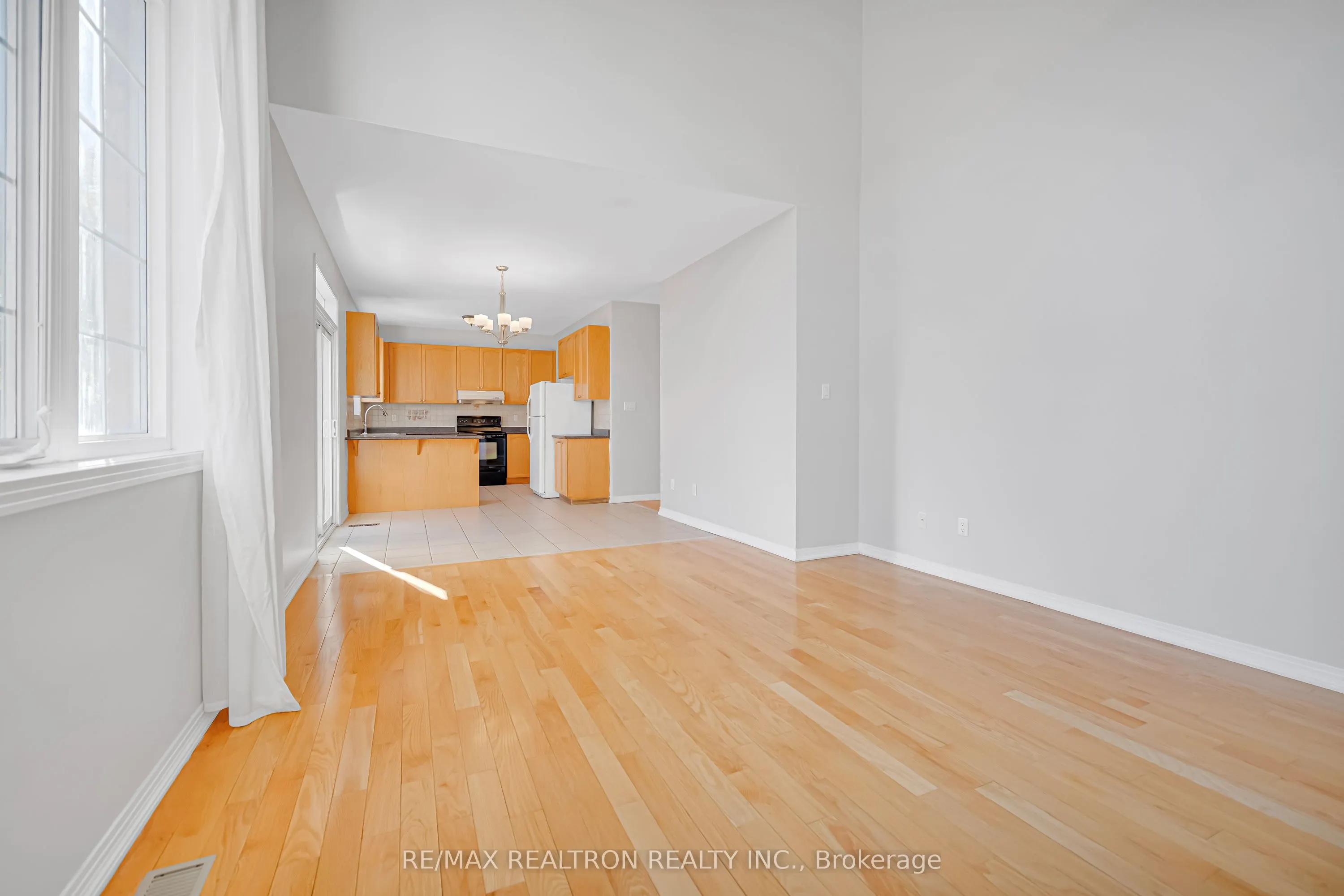 25 Nichols Boulevard