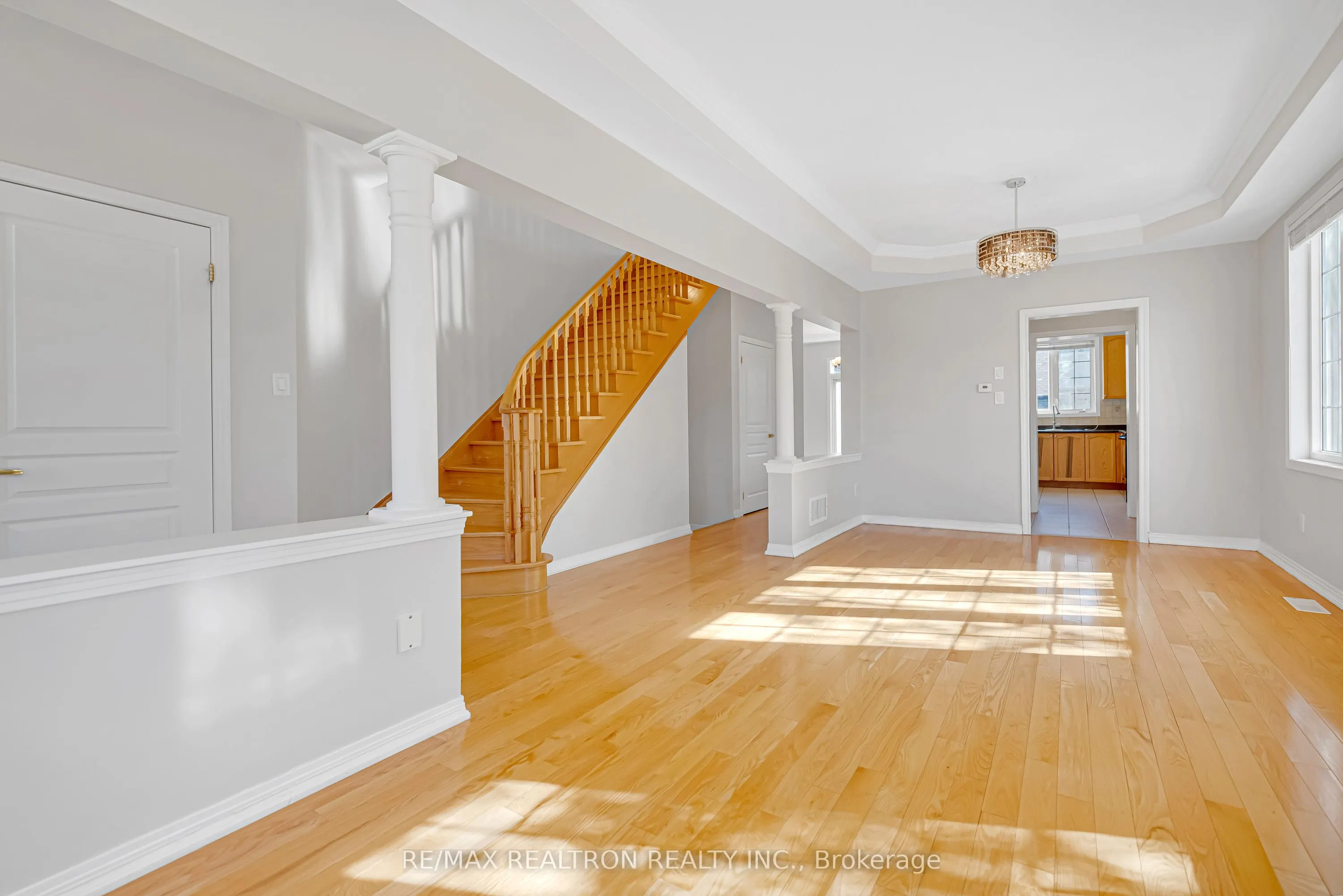 25 Nichols Boulevard