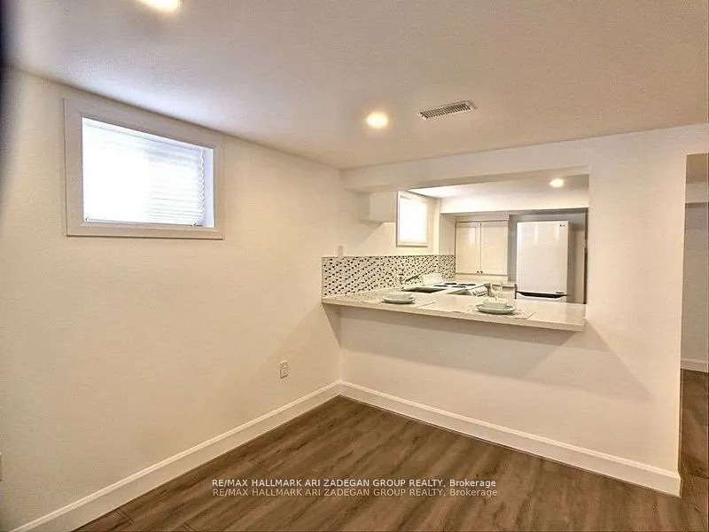 47 Newbury Drive