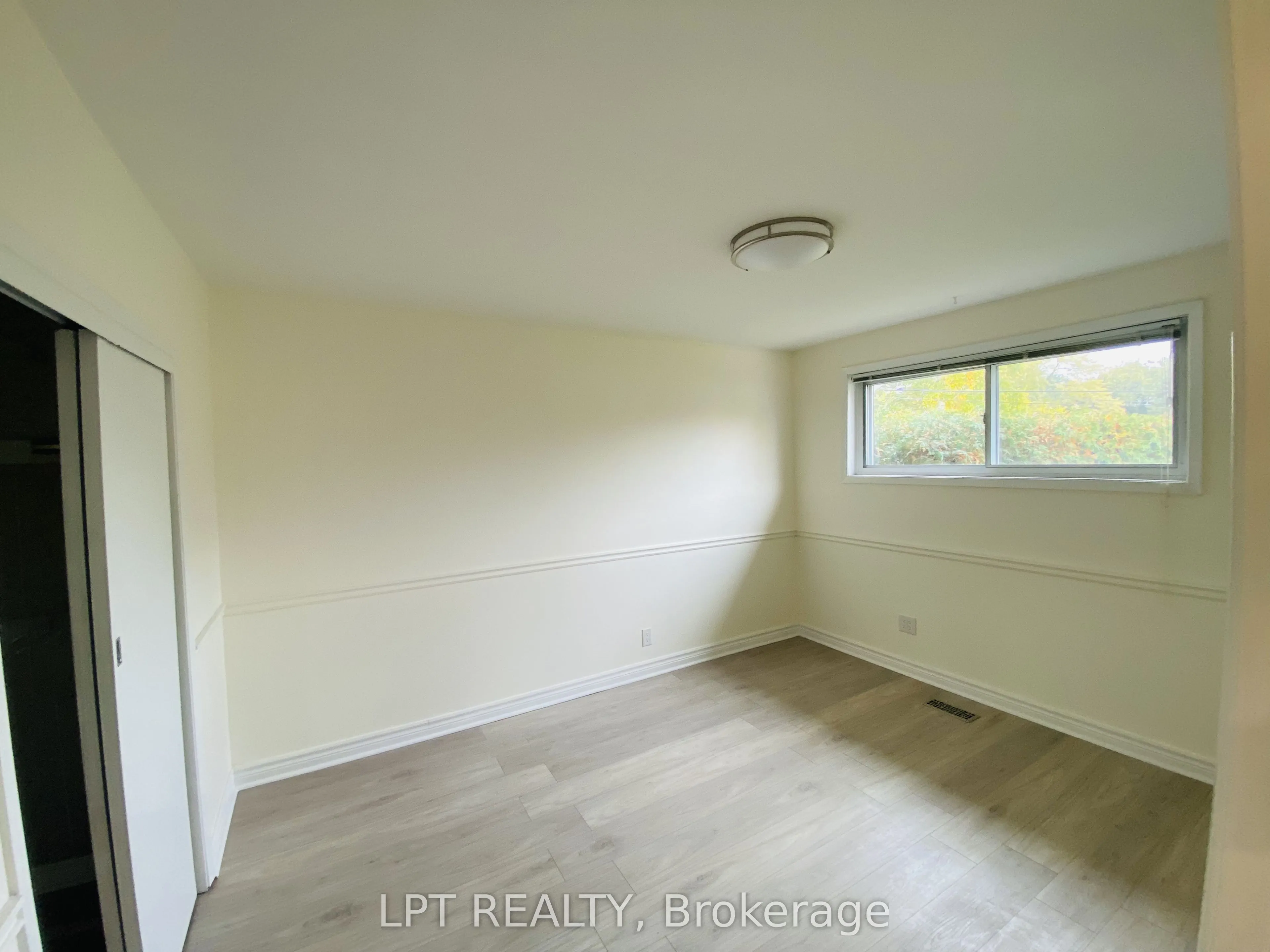 26 Davis Drive, #Main