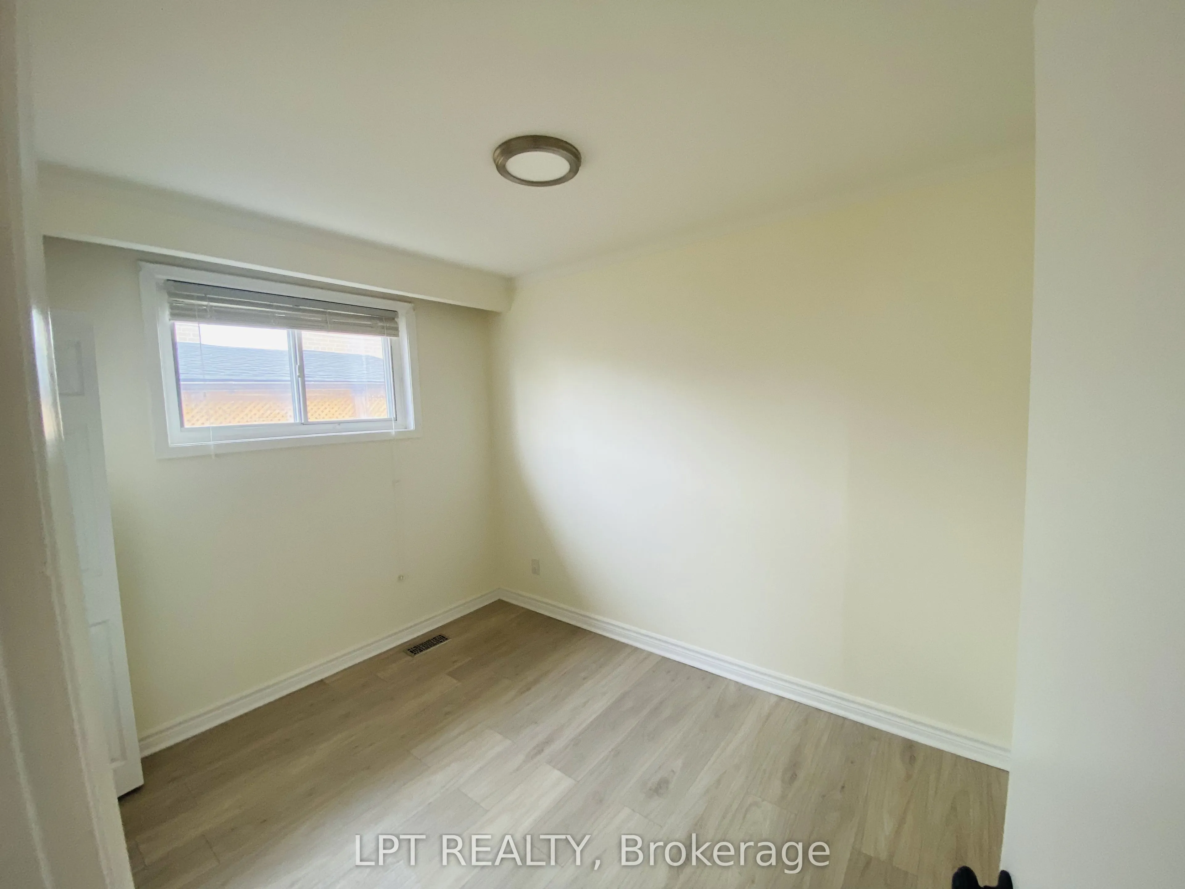 26 Davis Drive, #Main