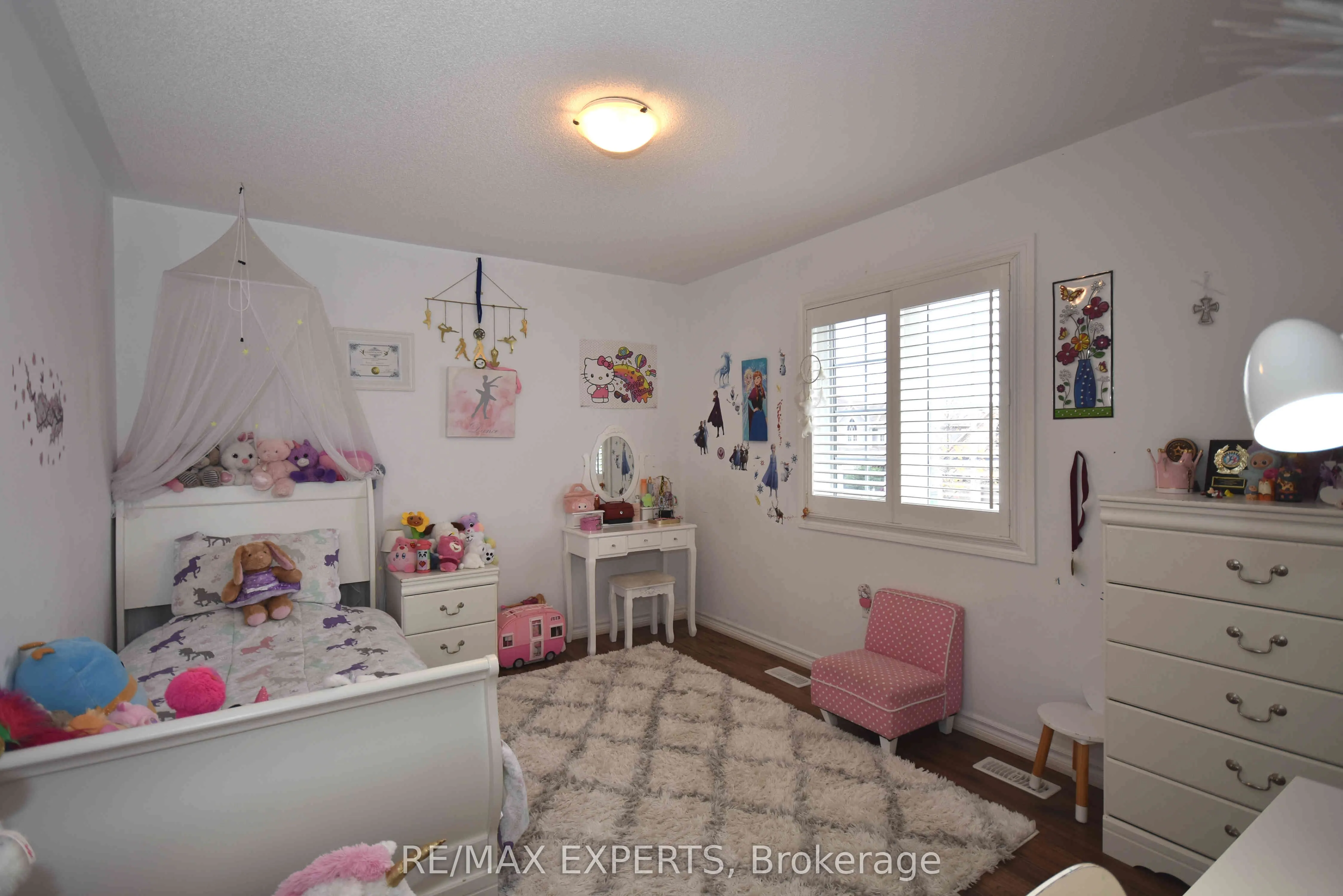 136 Donald Stewart Crescent