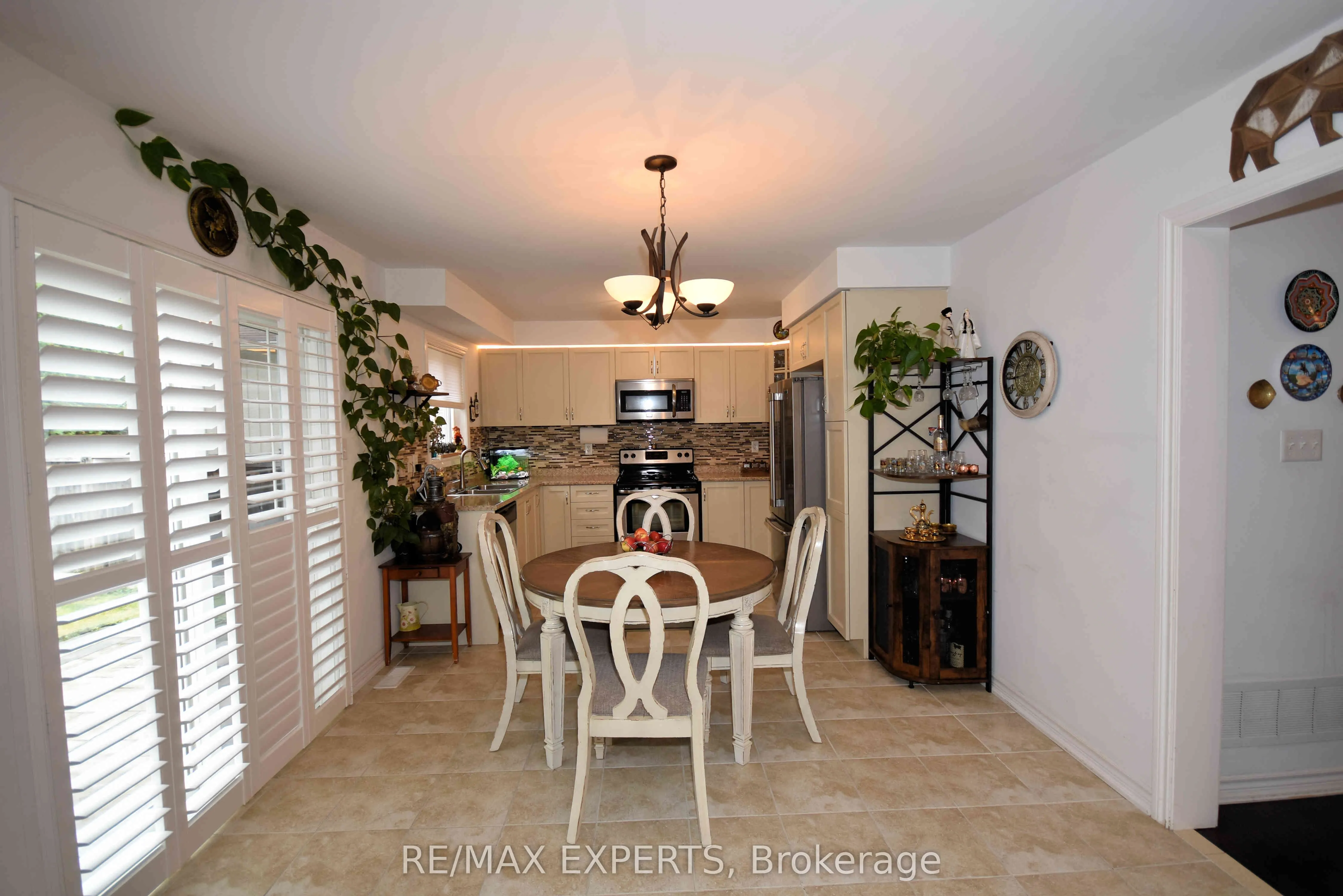136 Donald Stewart Crescent