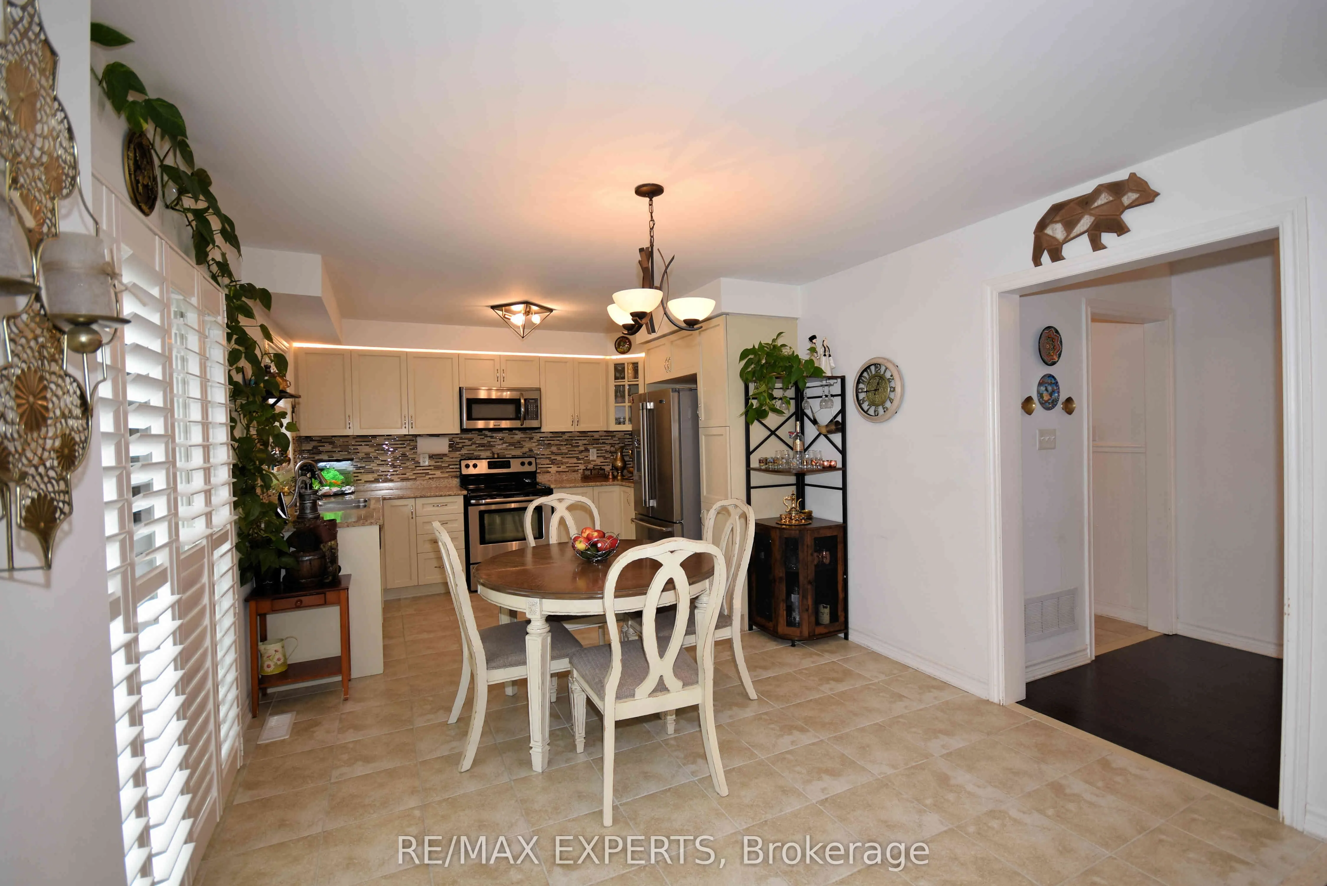 136 Donald Stewart Crescent