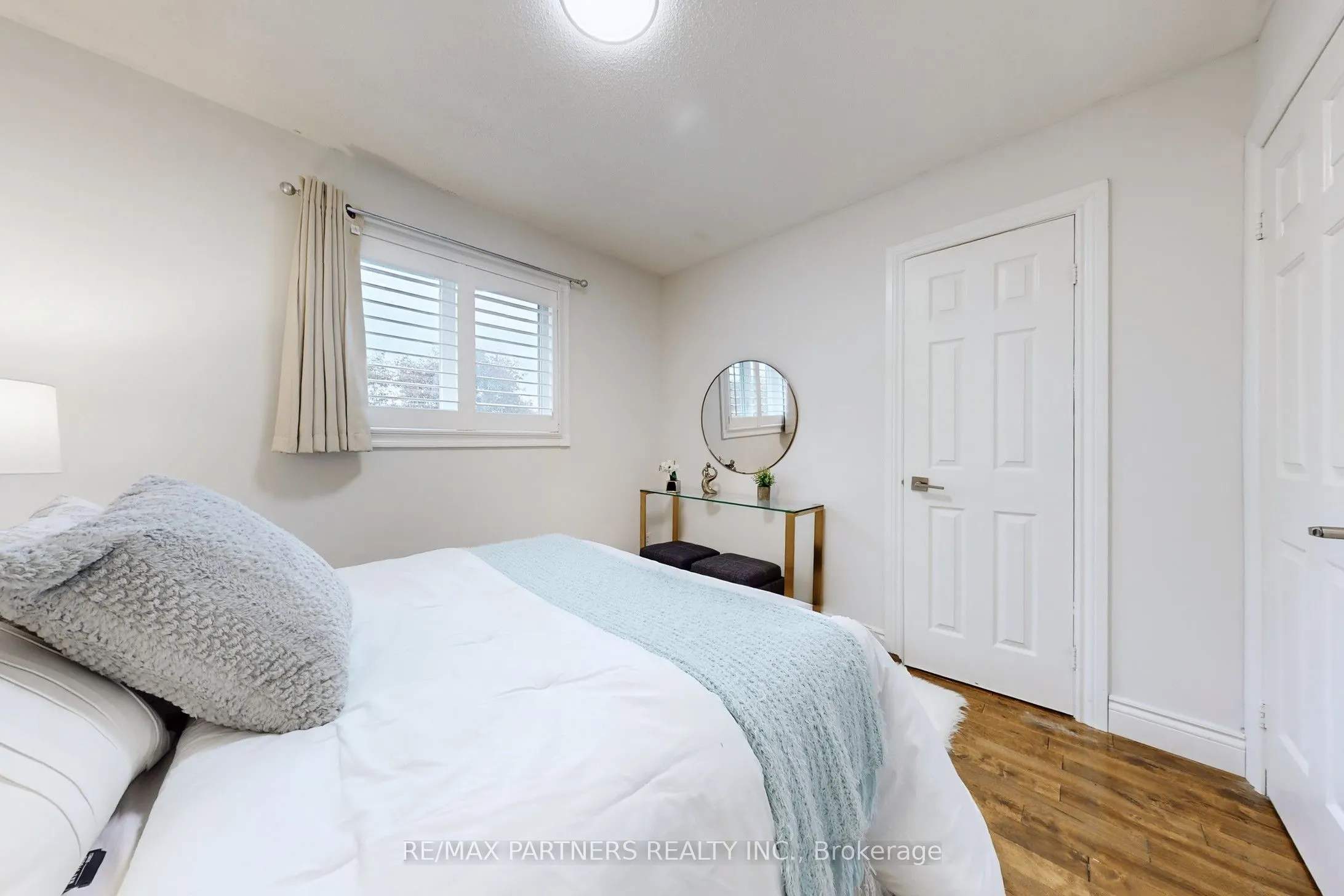 6 Geoffrey Crescent