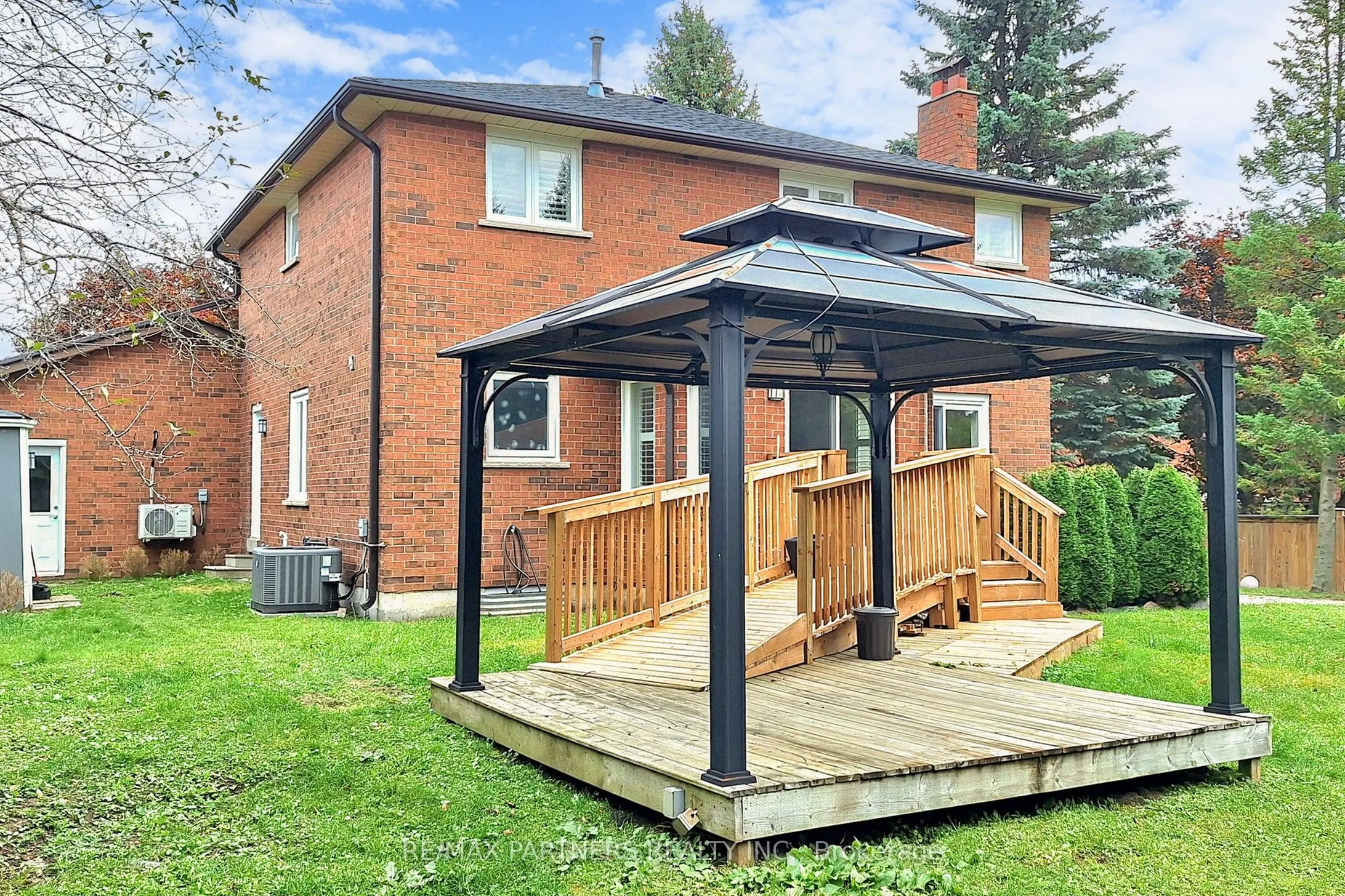 6 Geoffrey Crescent