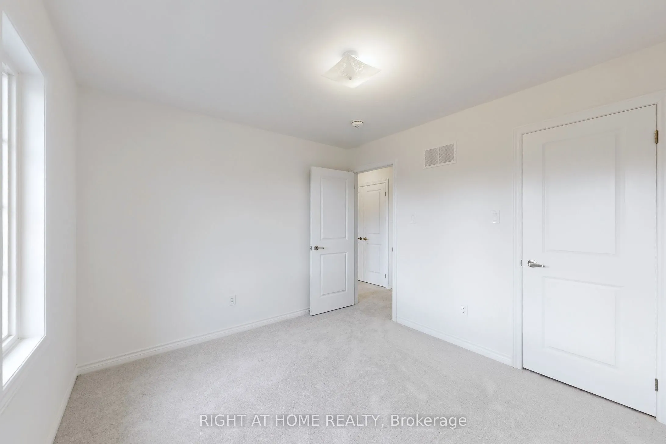 40 Ainslie Hill Crescent
